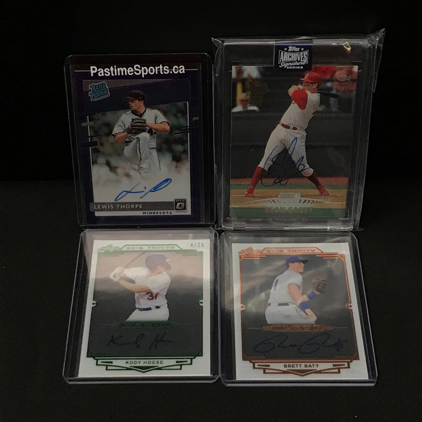 LOT OF 4 SIGNED BASEBALL TRADING CARDS (1 of 1)