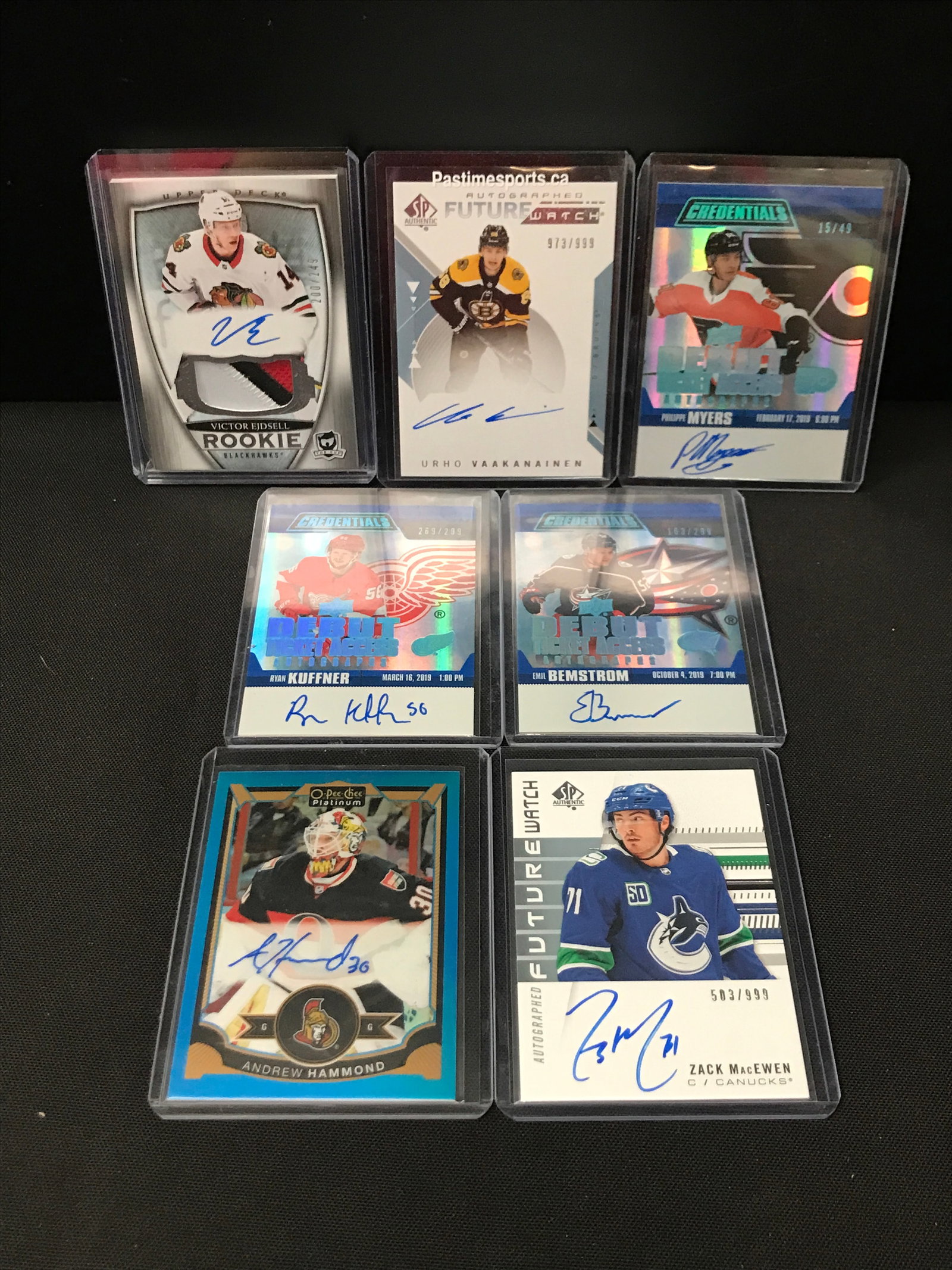 LOT OF 7 SIGNED NHL ROOKIE TRADING CARDS: Prices are in Canadian dollars