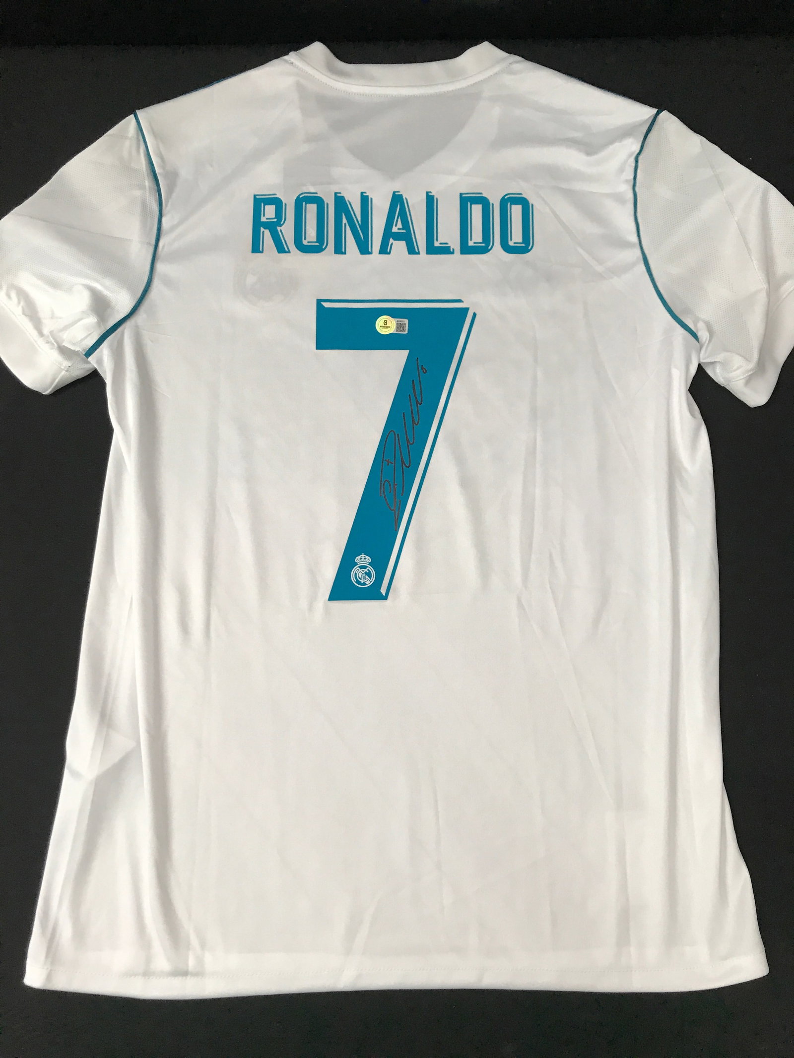 RONALDO SIGNED REAL MADRID JERSEY - BECKETT COA: Prices are in Canadian dollars