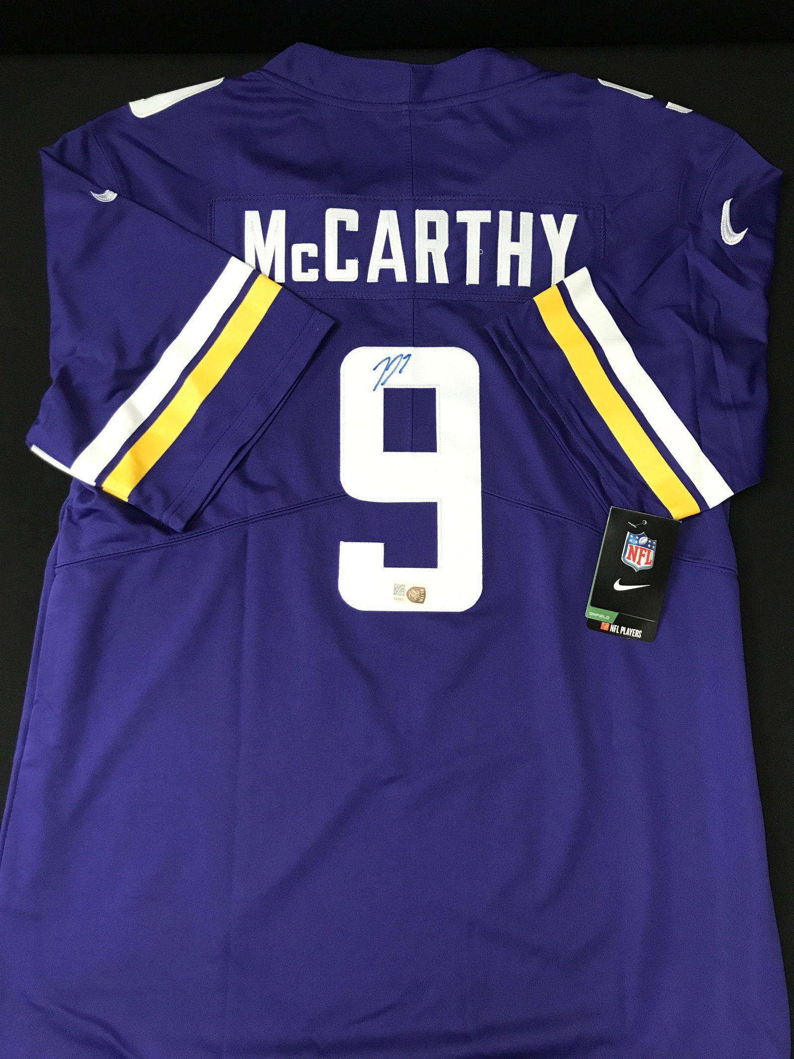JJ MCCARTHY SIGNED MINNESOTA VIKINGS CUSTOM JERSEY - ELITE COA (1 of 3)