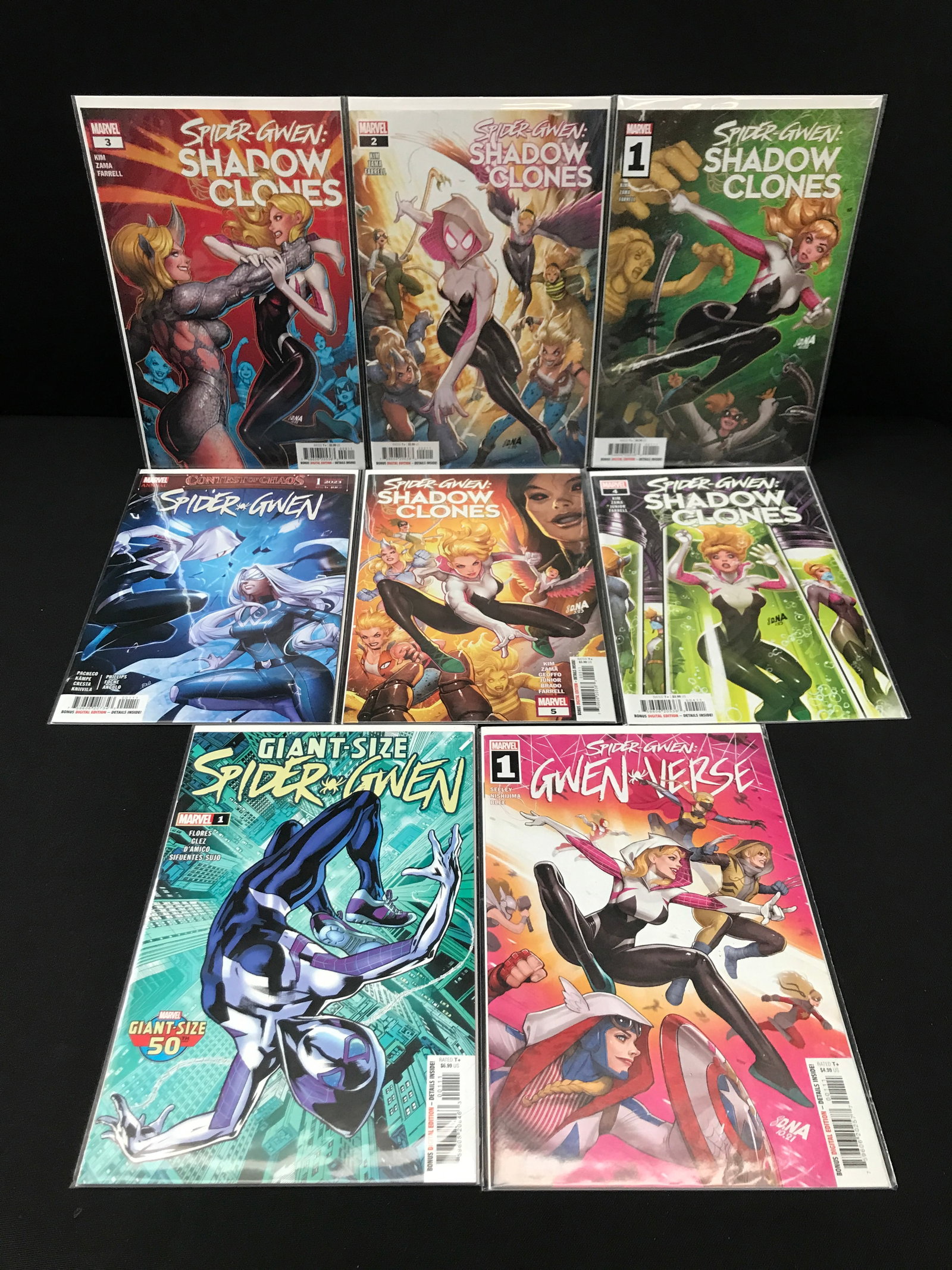 LOT OF 8 COMICS FEATURING SPIDER-GWEN - MARVEL COMICS: Prices are in Canadian dollars