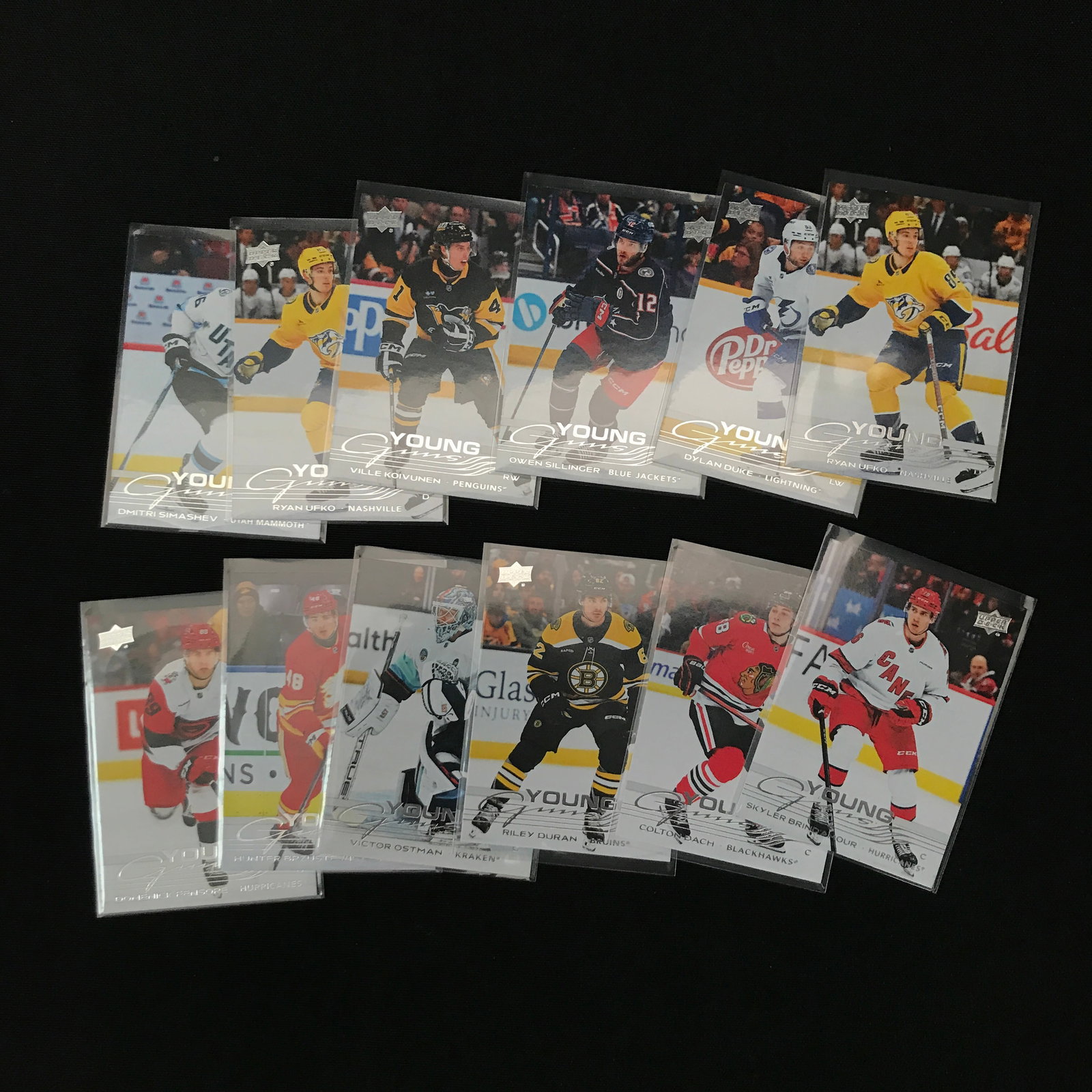 LOT OF LOOSE YOUNG GUN HOCKEY TRADING CARDS: Prices are in Canadian dollars