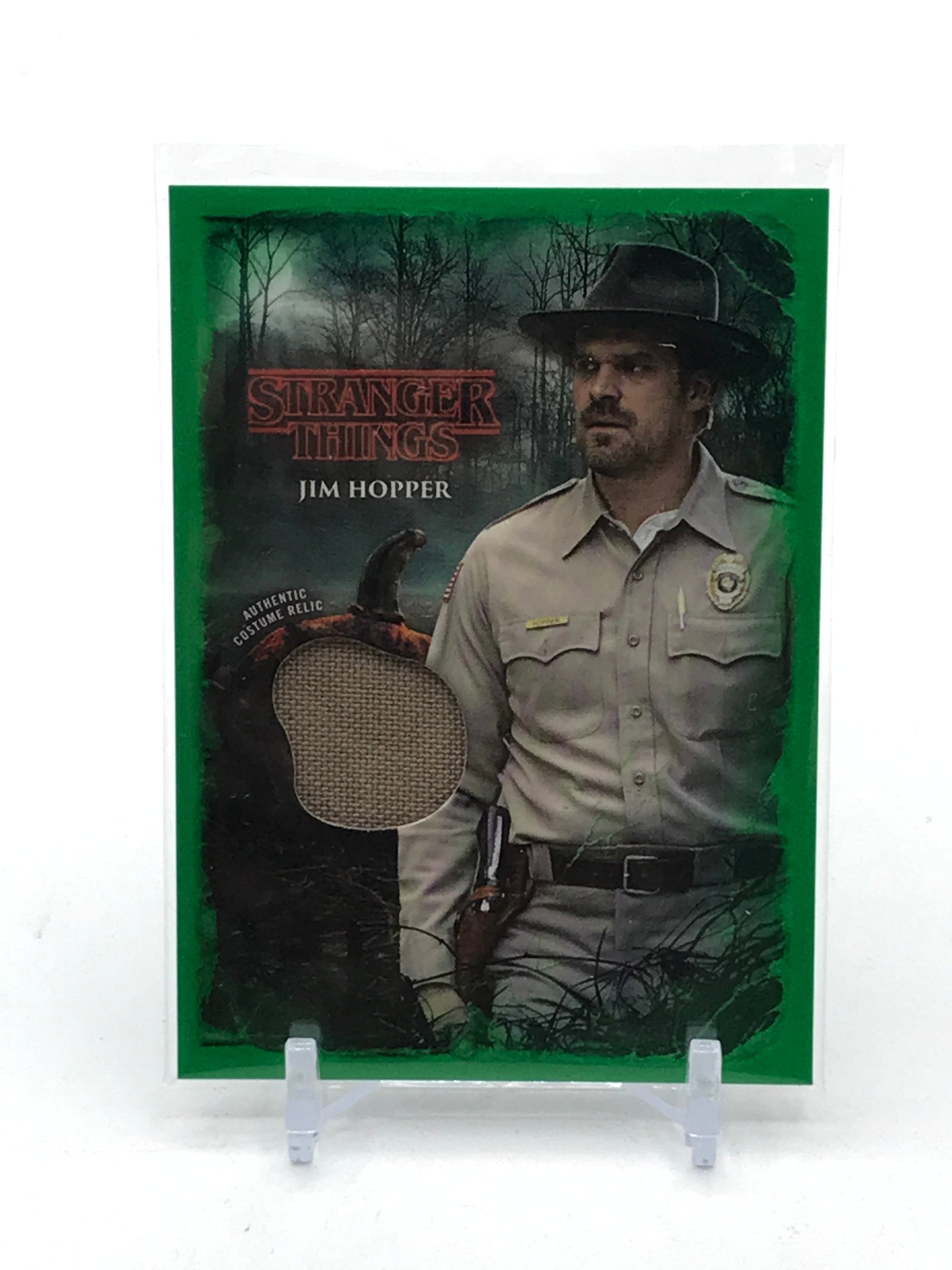 TOPPS NETFLIX STRANGER THINGS JIM HOPPER SCREEN WORN UNIFORM PATCH TRADING CARD 8/10: Prices are in Canadian dollars