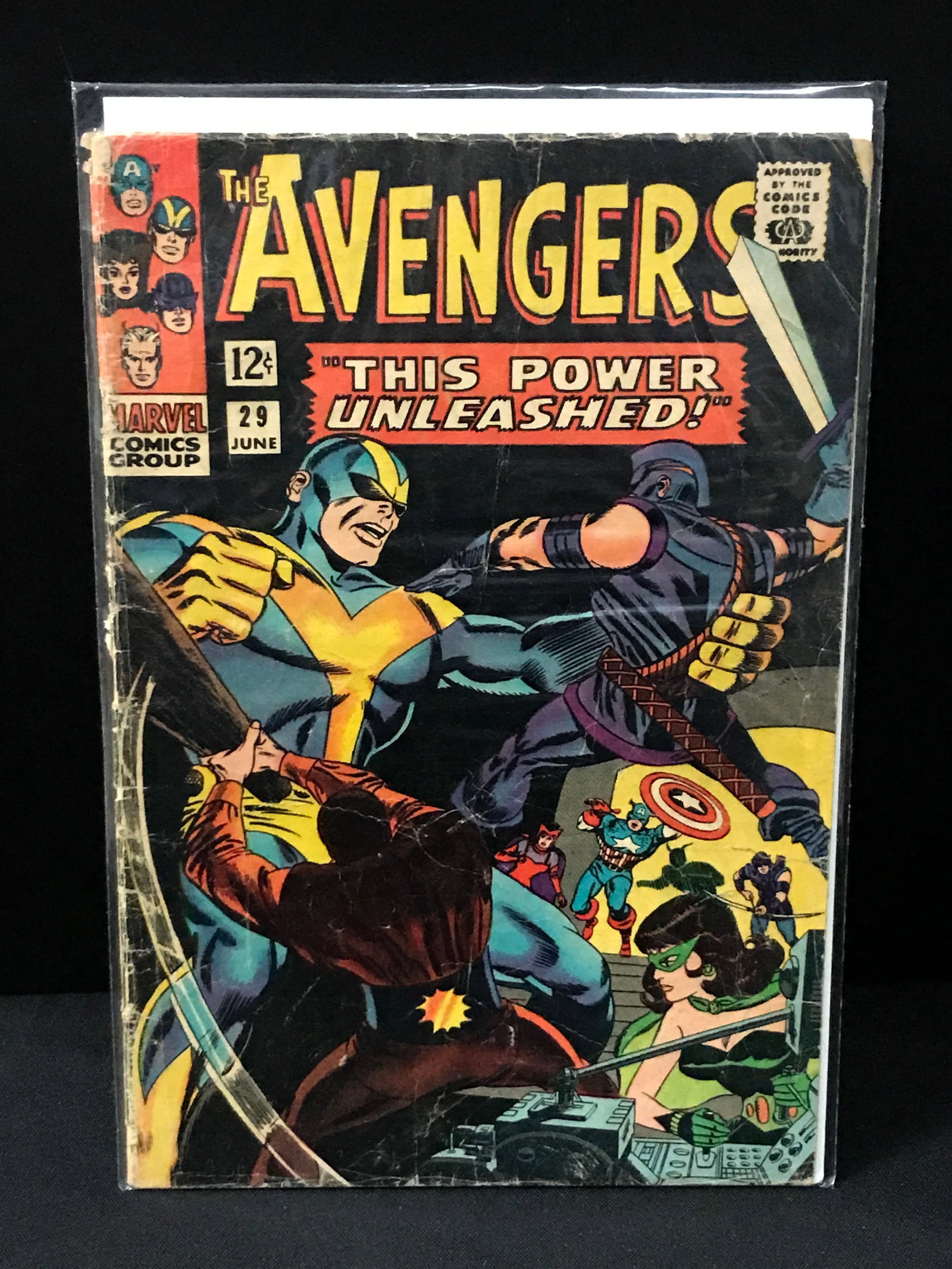 THE AVENGERS #29 - MARVEL COMICS (1 of 1)