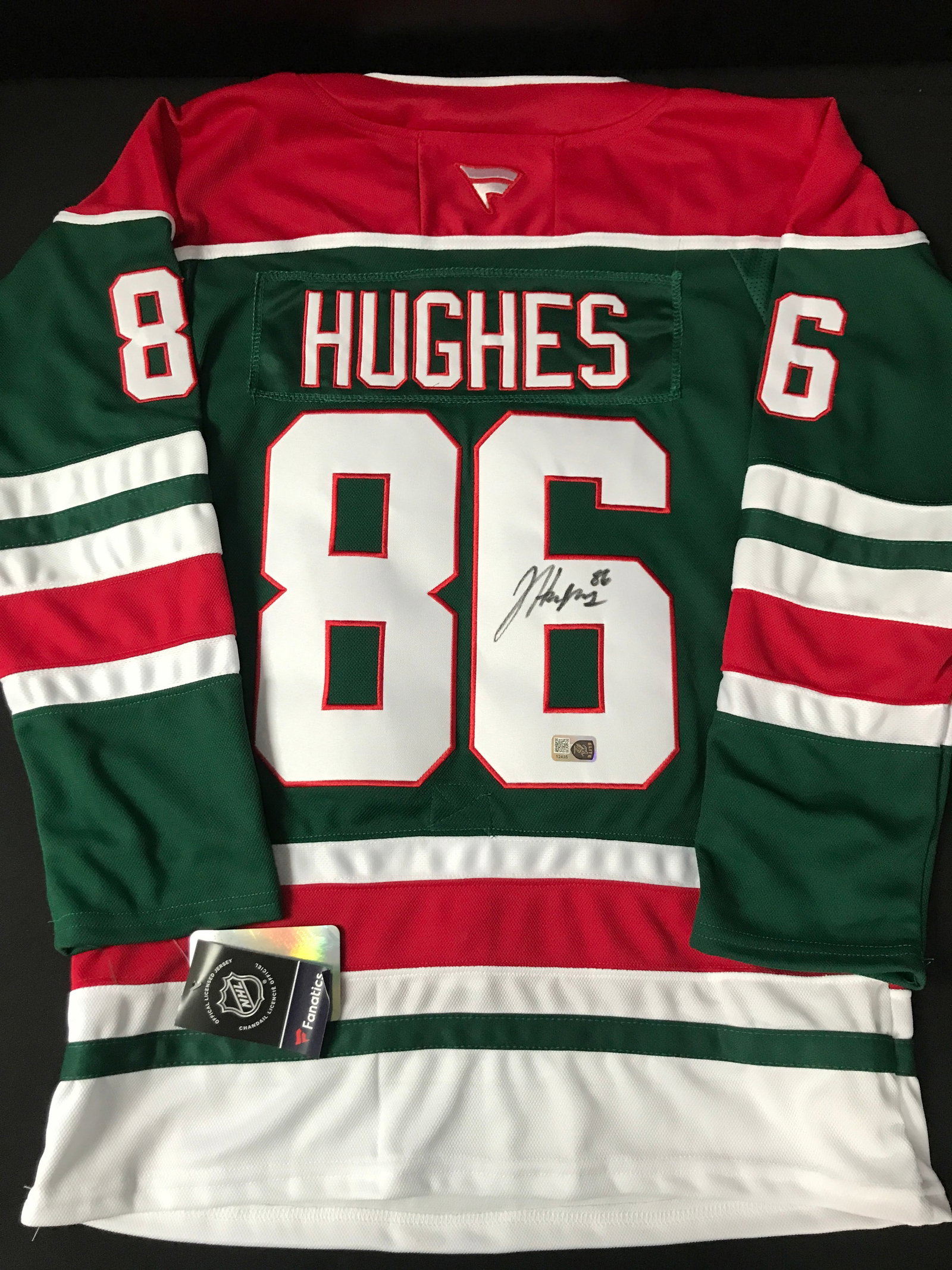 JACK HUGHES SIGNED NEW JERSEY DEVILS CUSTOM HOCKEY JERSEY - ELITE COA: Prices are in Canadian dollars