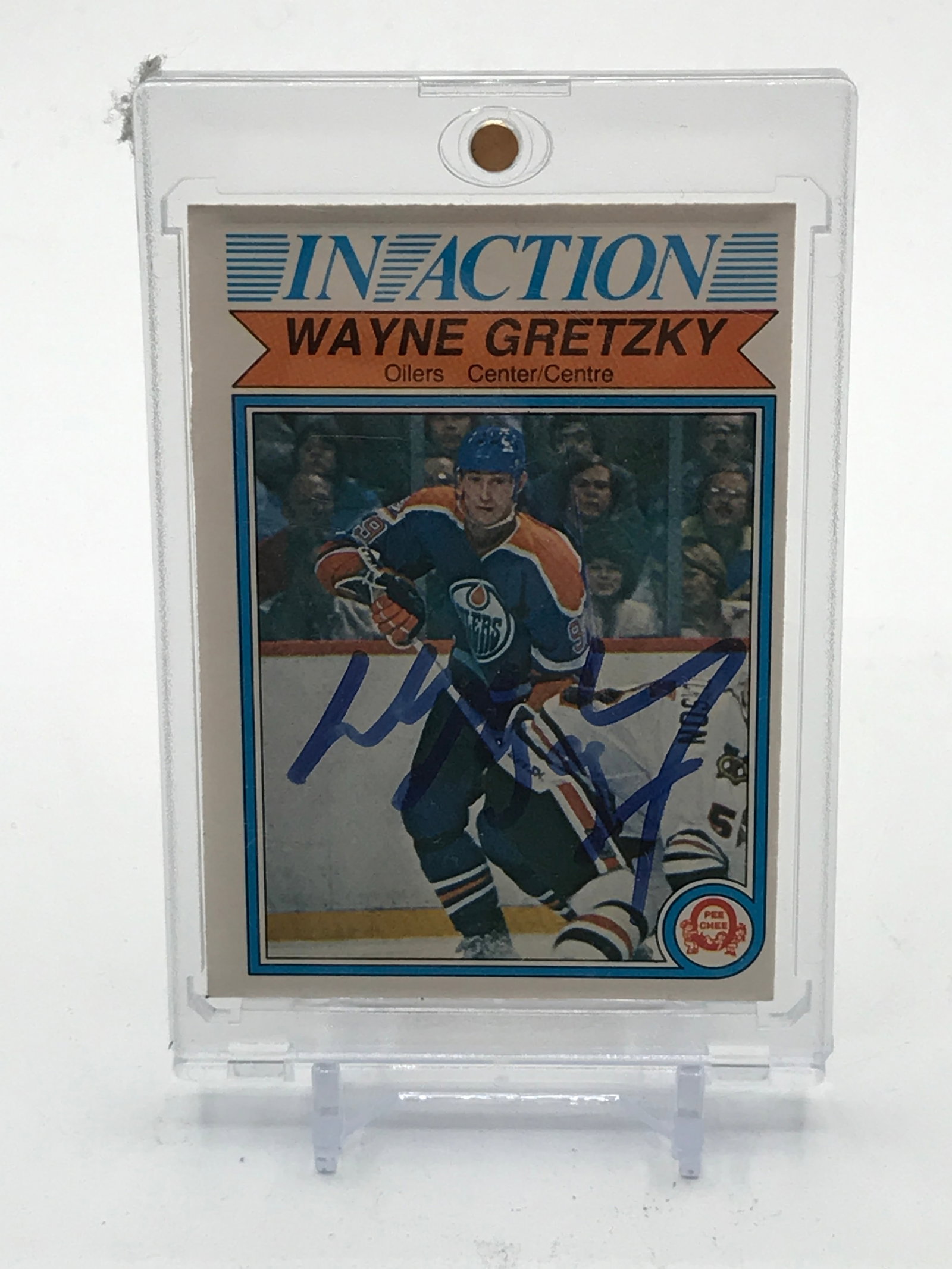 WAYNE GRETZKY SIGNED TRADING CARD: Prices are in Canadian dollars