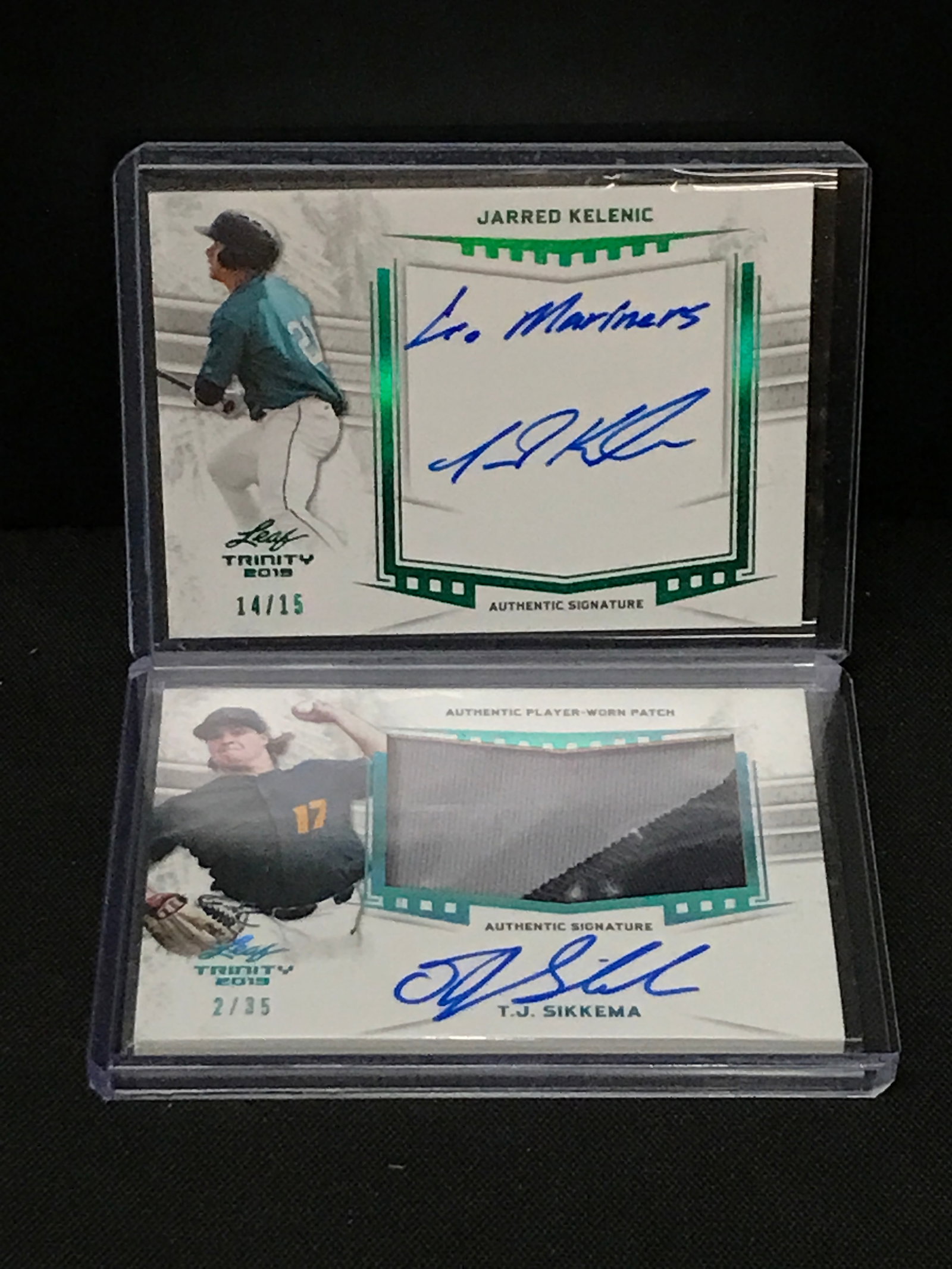 LOT OF 2 SIGNED BASEBALL TRADING CARDS: Prices are in Canadian dollars