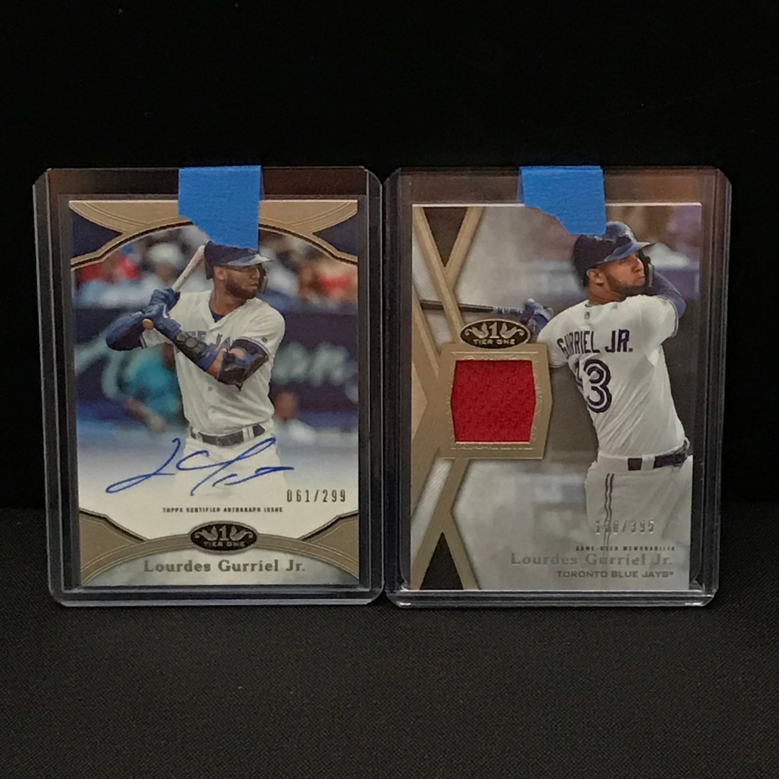LOT OF 2 LOURDES GURRIEL JR TRADING CARDS - INCLUDING 1 SIGNED: Prices are in Canadian dollars