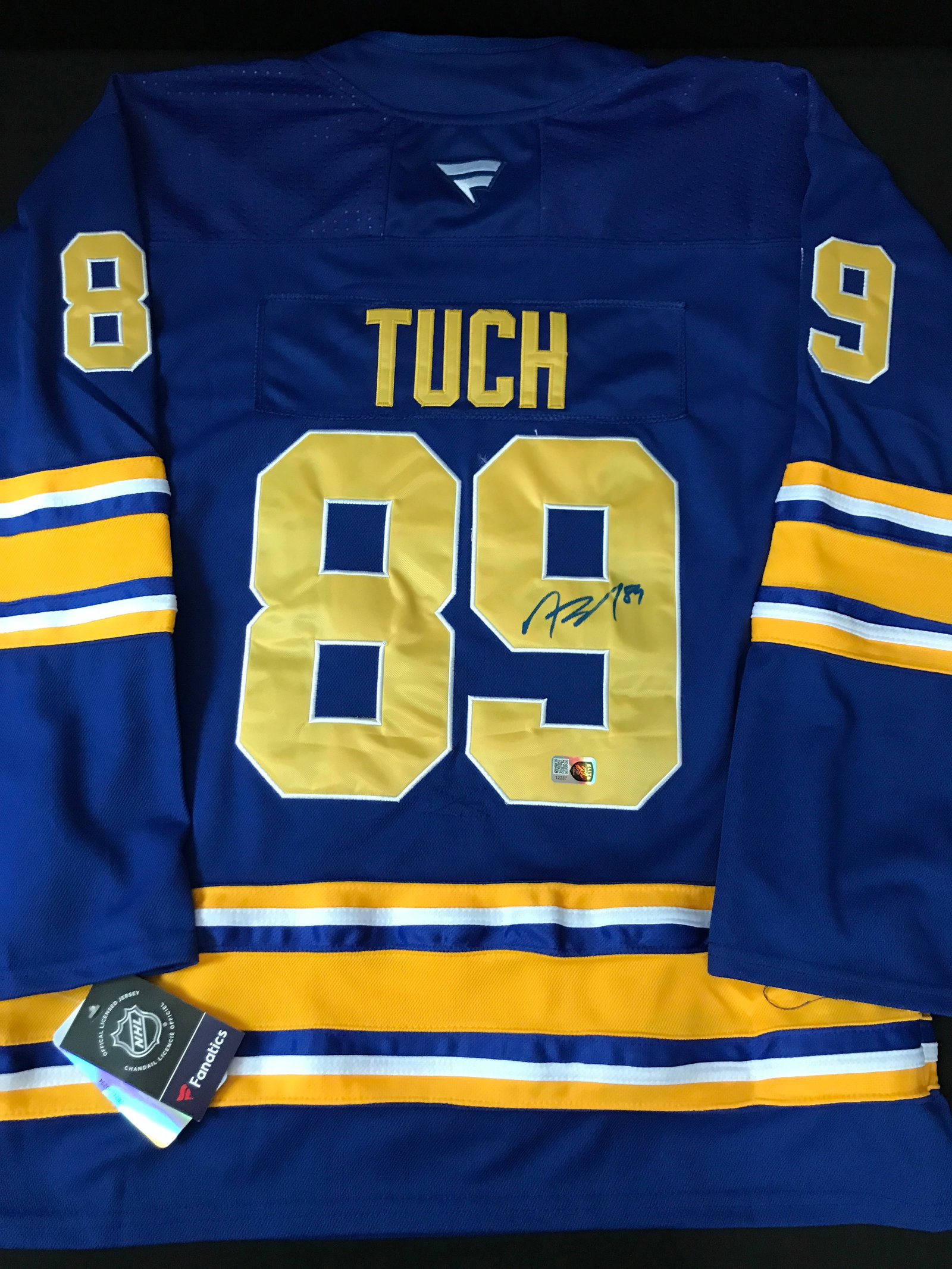 ALEX TUCH SIGNED BUFFALO SABRES CUSTOM HOCKEY JERSEY - ELITE COA: Prices are in Canadian dollars