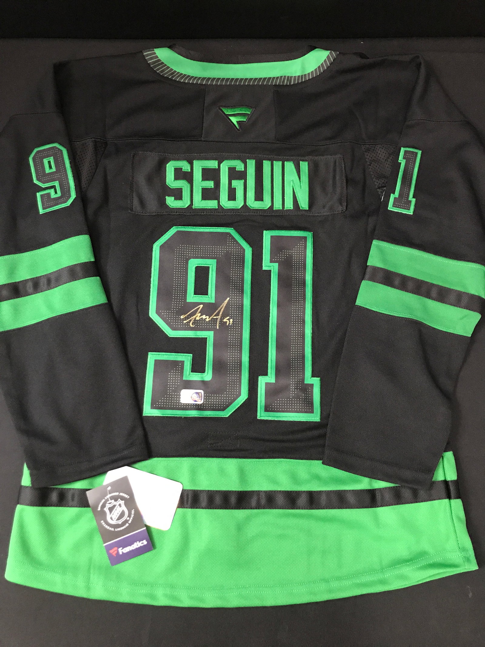 TYLER SEQUIN SIGNED DALLAS STARS CUSTOM HOCKEY JERSEY - ELITE COA: Prices are in Canadian dollars