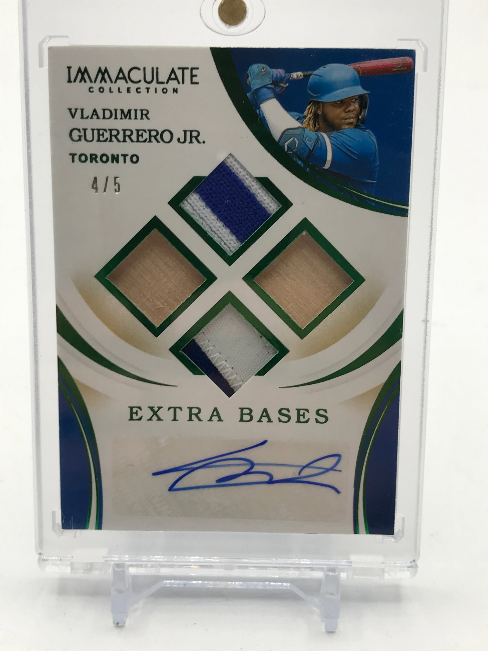 2020 PANINI IMMACULATE VLADIMIR GUERRERO JR EXTRA BASES PATCH AUTO 4/5: Prices are in Canadian dollars