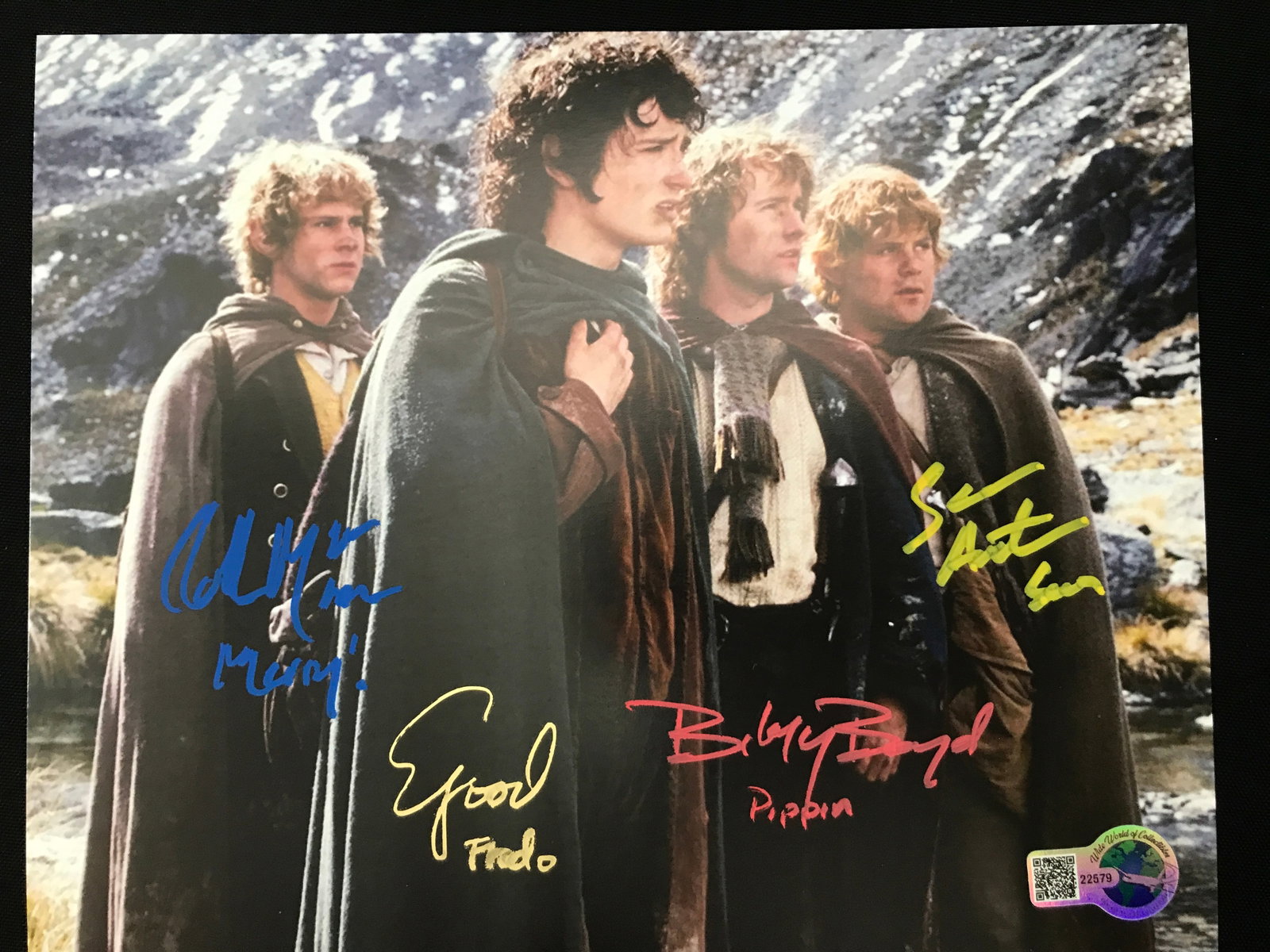 4 HOBBITS SIGNED L.O.T.R 8X10 - ASTIN, WOOD, BOYD & MONAGHAN - WWOC COA: Prices are in Canadian dollars