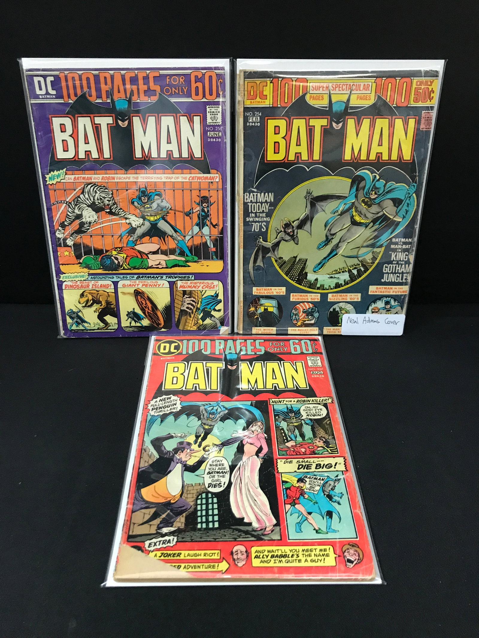 LOT OF 3 BATMAN - DC COMICS: Prices are in Canadian dollars
