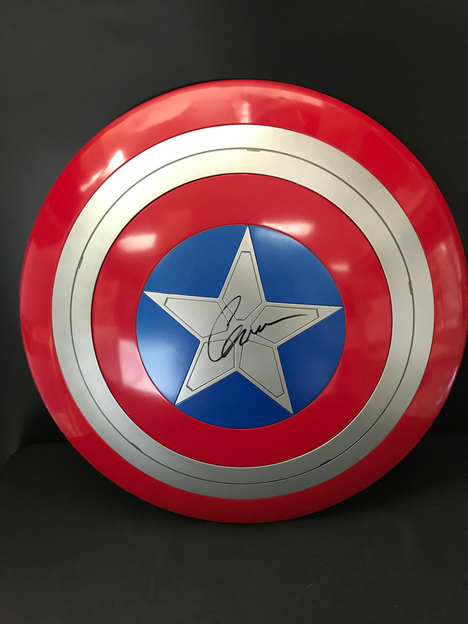 CHRIS EVANS SIGNED CAPTAIN AMERICA FULL SIZE SHIELD - WWOC COA (1 of 3)