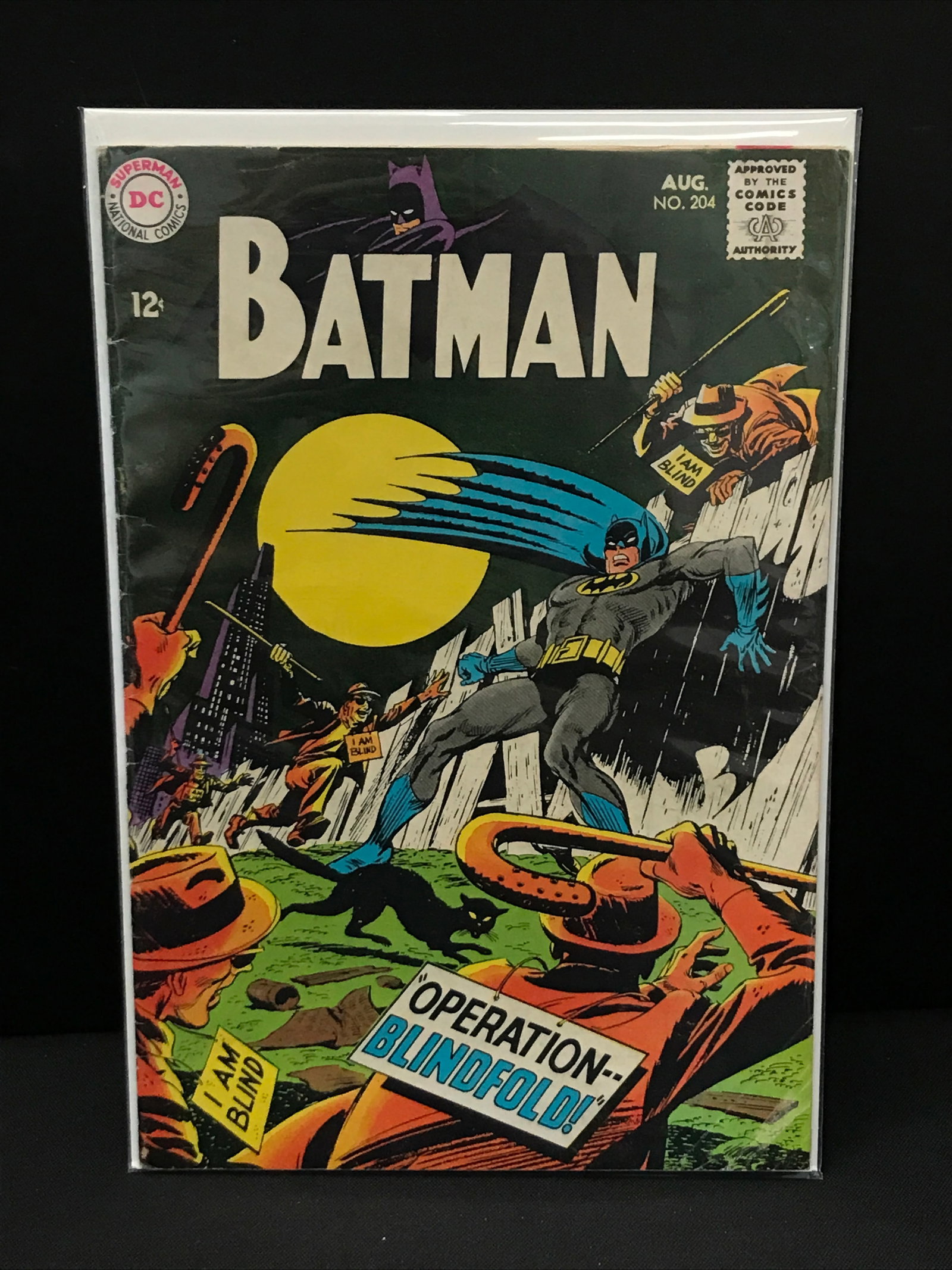 BATMAN #204 - DC COMICS: Prices are in Canadian dollars