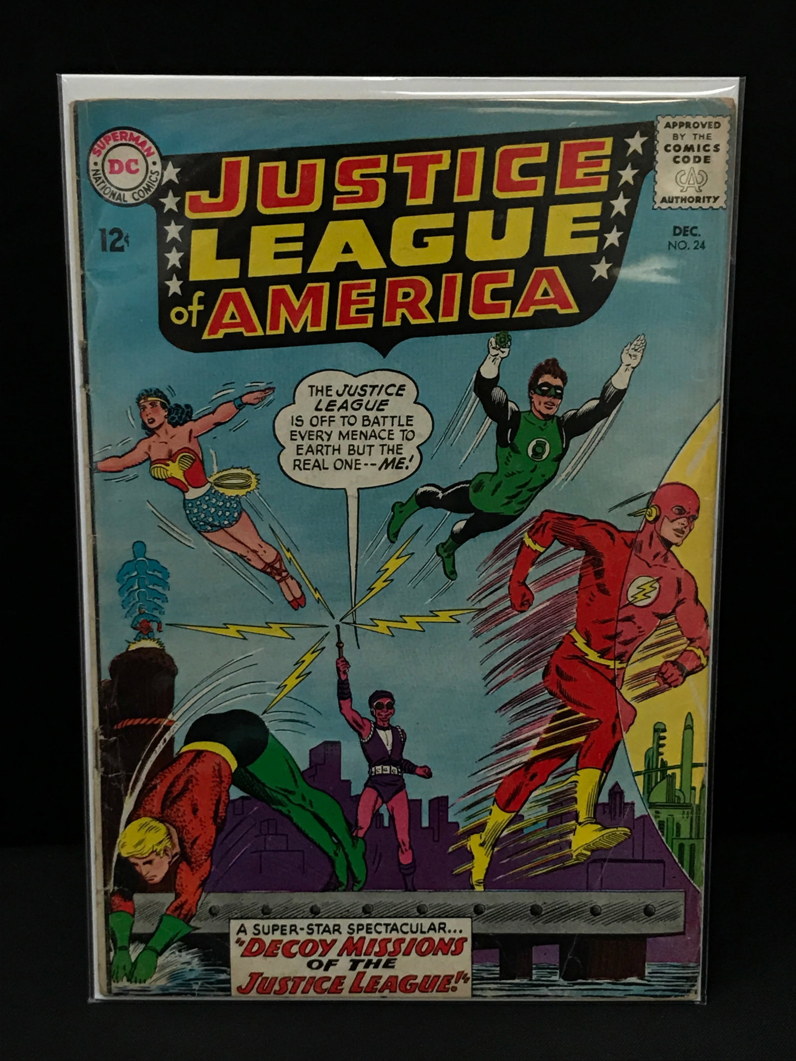 JUSTICE LEAGUE OF AMERICA #24 - DC COMICS: Prices are in Canadian dollars