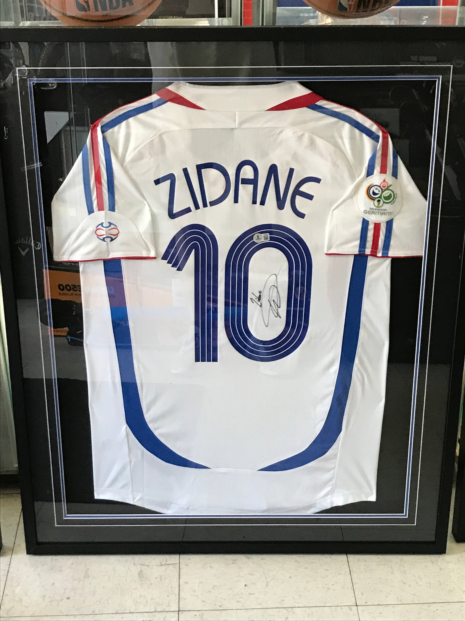 ZIDANE SIGNED AND FRAMED FRANCE SOCCER JERSEY - BECKETT COA: Prices are in Canadian dollars