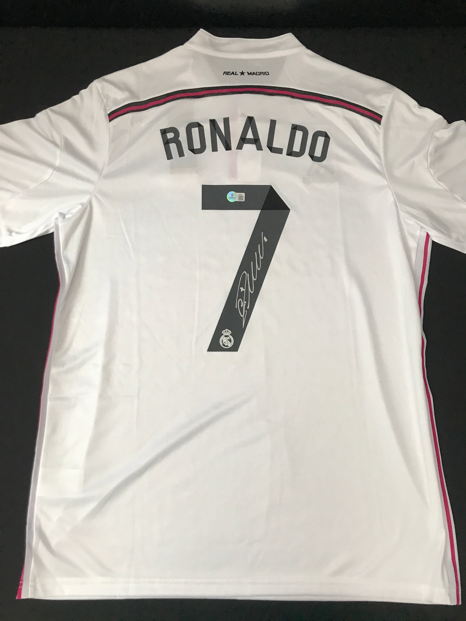 CRISTIANO RONALDO SIGNED REAL MADRID SOCCER JERSEY - BECKETT COA: Prices are in Canadian dollars