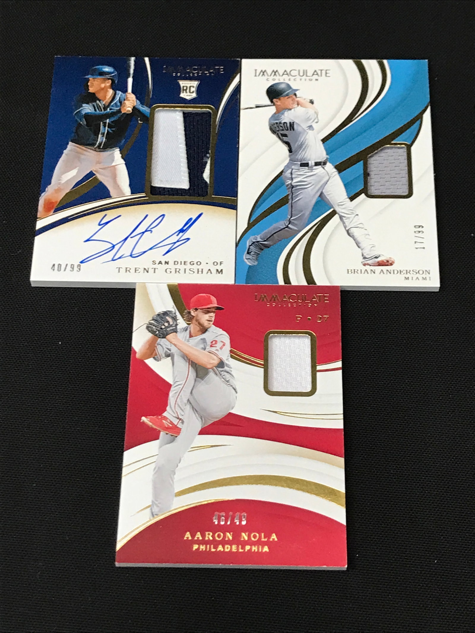 LOT OF 3 PATCH BASEBALL TRADING CARDS INCLUDING 1 SIGNED: Prices are in Canadian dollars