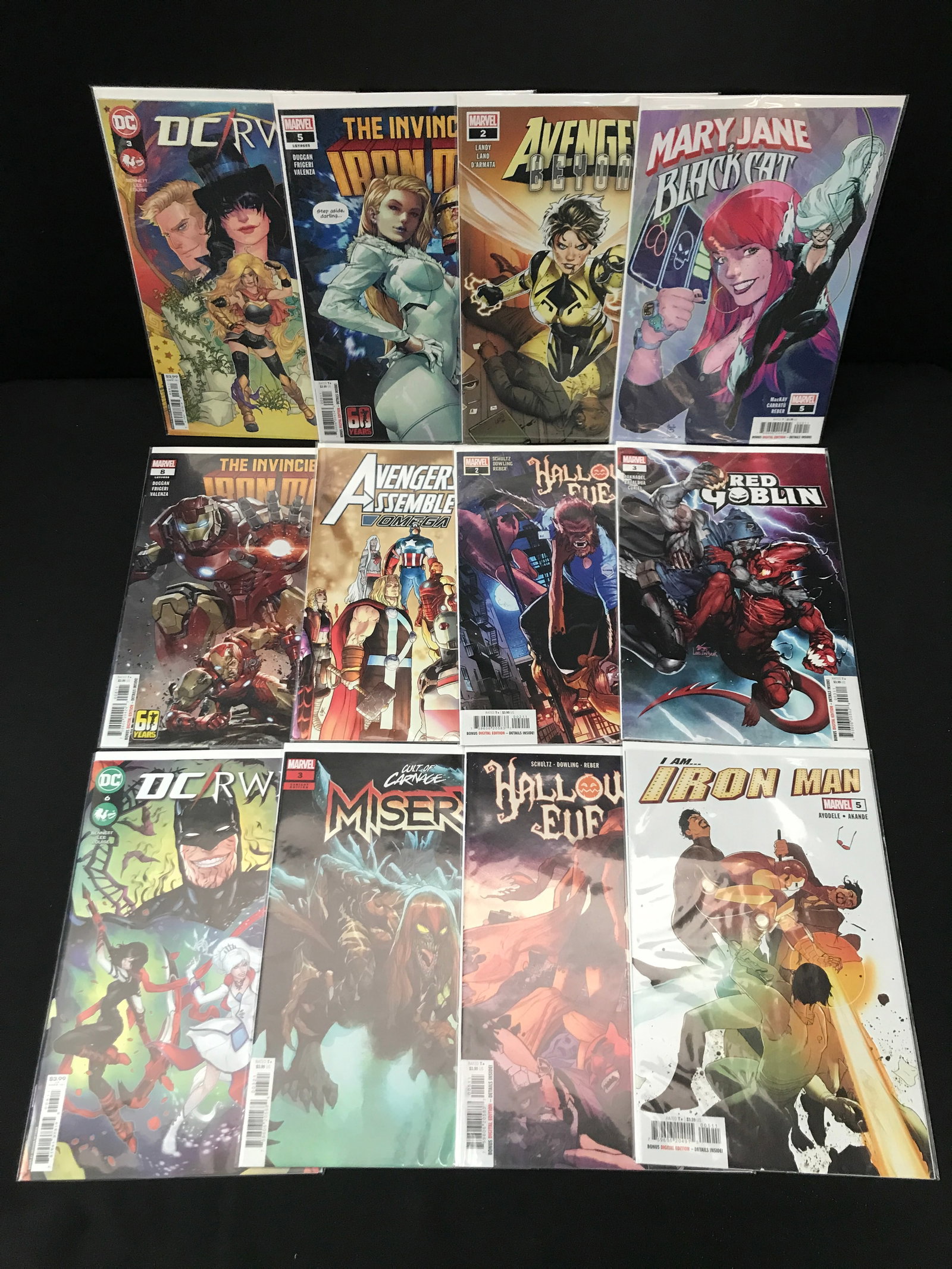 LOT OF 12 MIXED TITLE COMICS - MARVEL & DC: Prices are in Canadian dollars