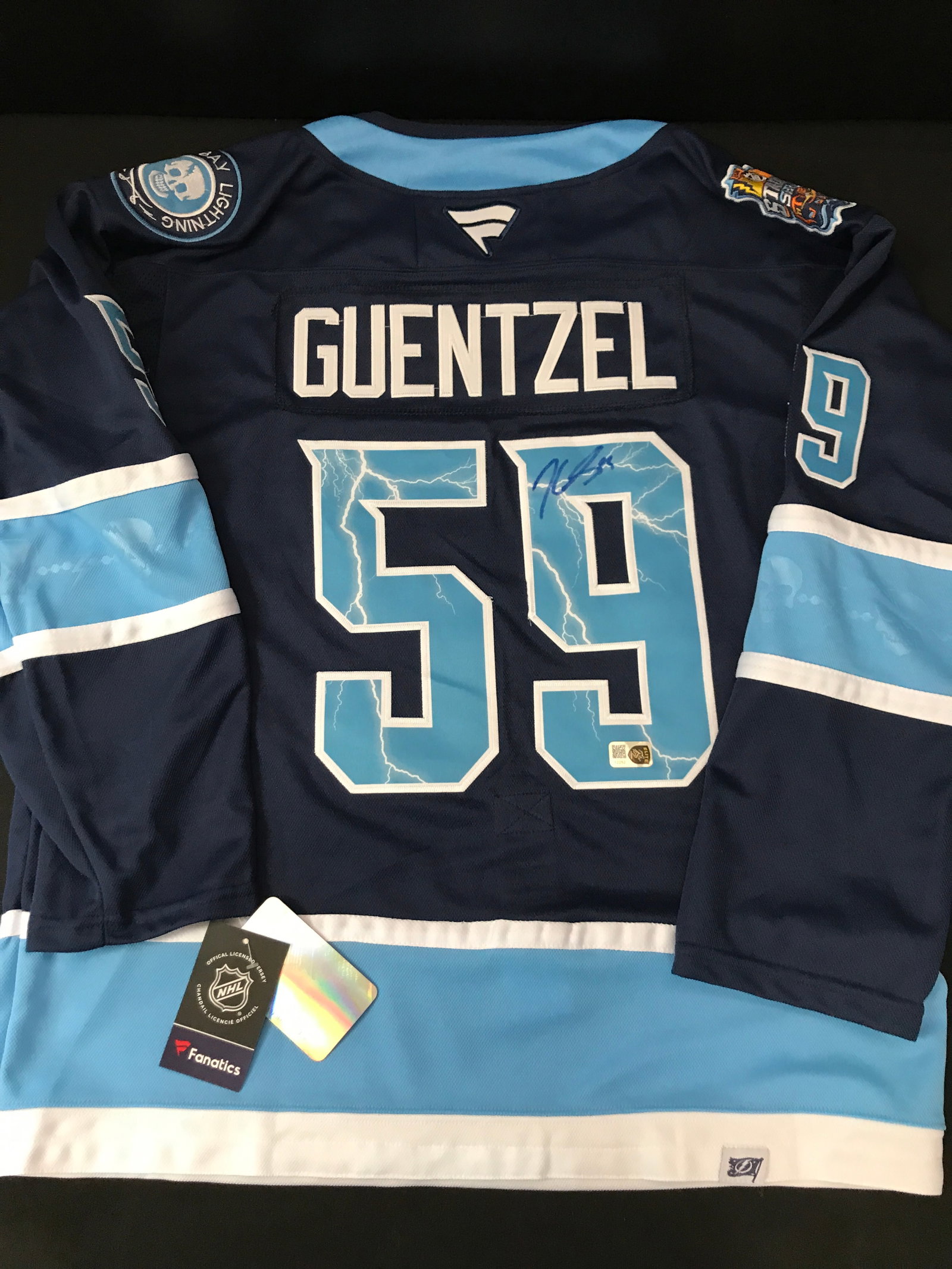 JAKE GUENTZEL SIGNED TAMPA BAY LIGHTENING CUSTOM JERSEY - ELITE COA: Prices are in Canadian dollars