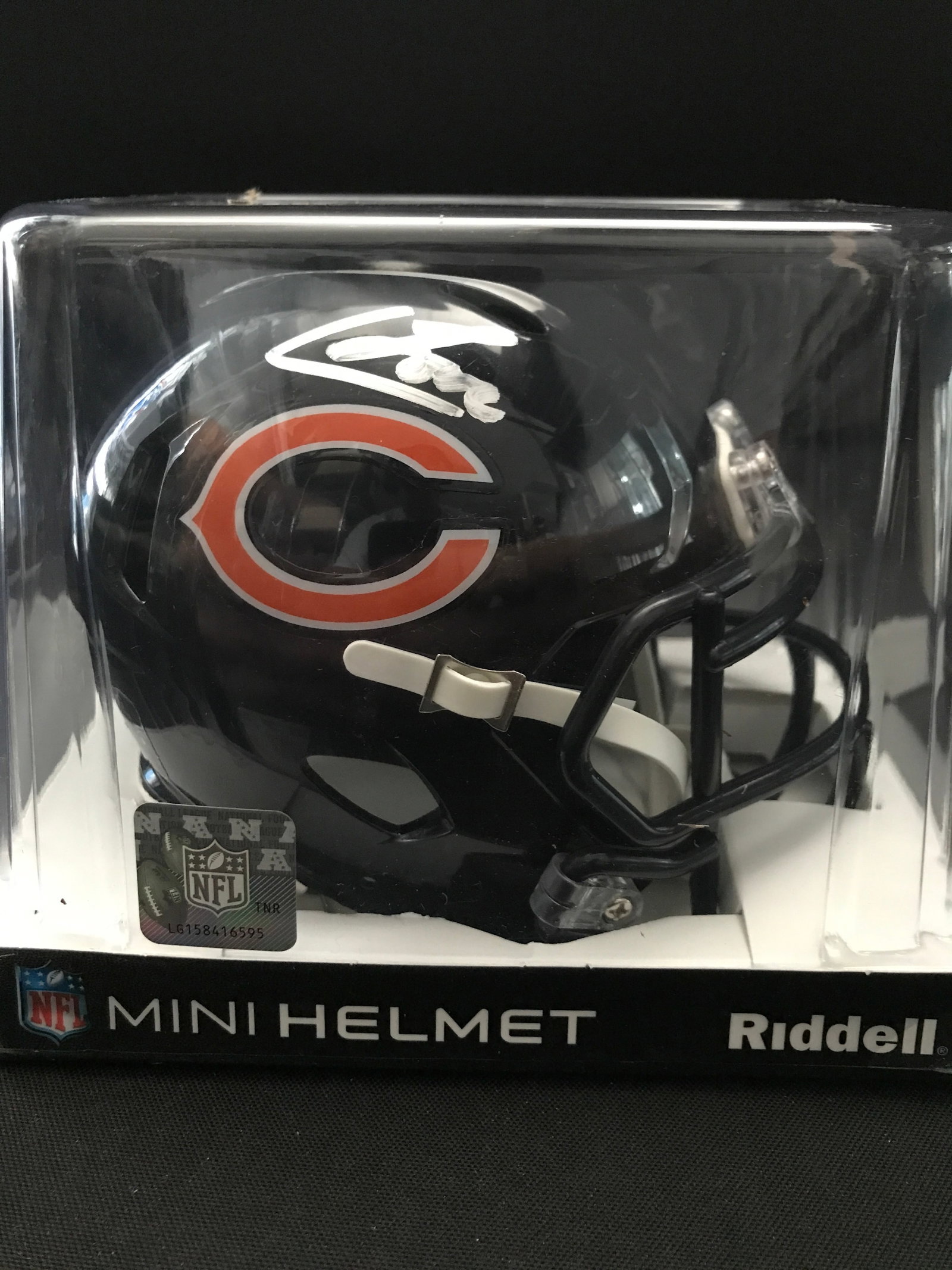 COLSTON LOVELAND SIGNED CHICAGO BEARS MINI HELMET (BECKETT COA): Prices are in Canadian dollars