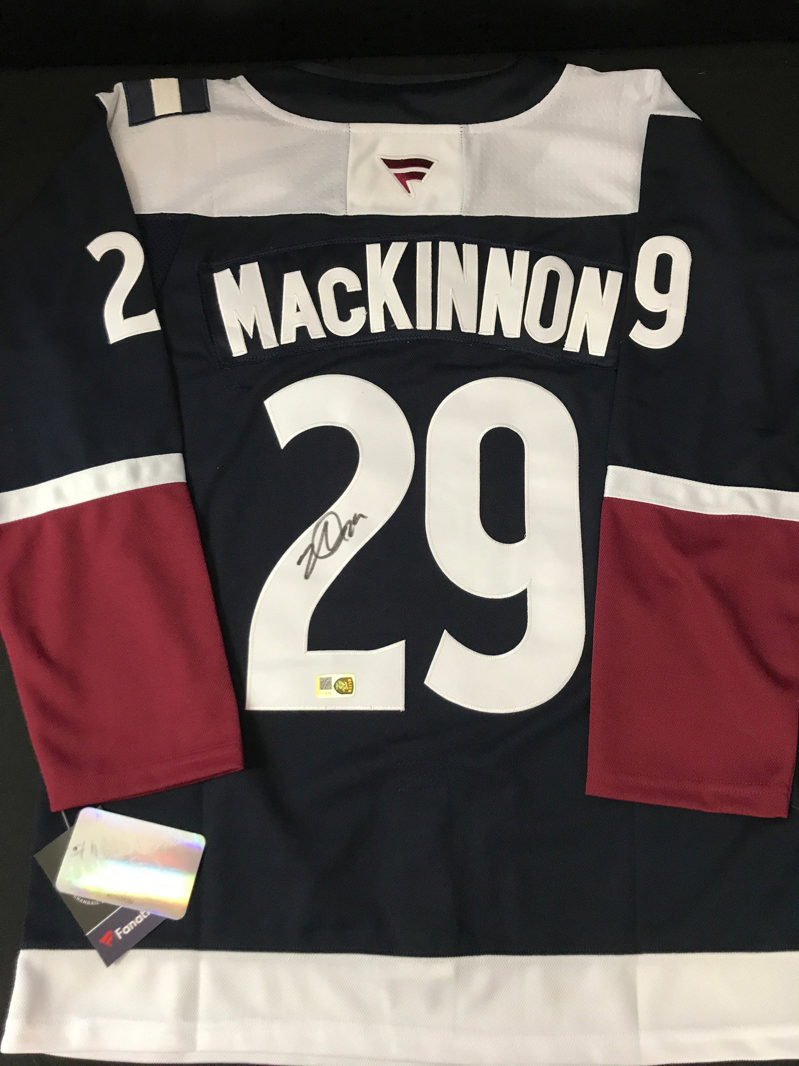 NATHAN MACKINNON SIGNED COLORADO AVALANCHE CUSTOM JERSEY - ELITE COA: Prices are in Canadian dollars
