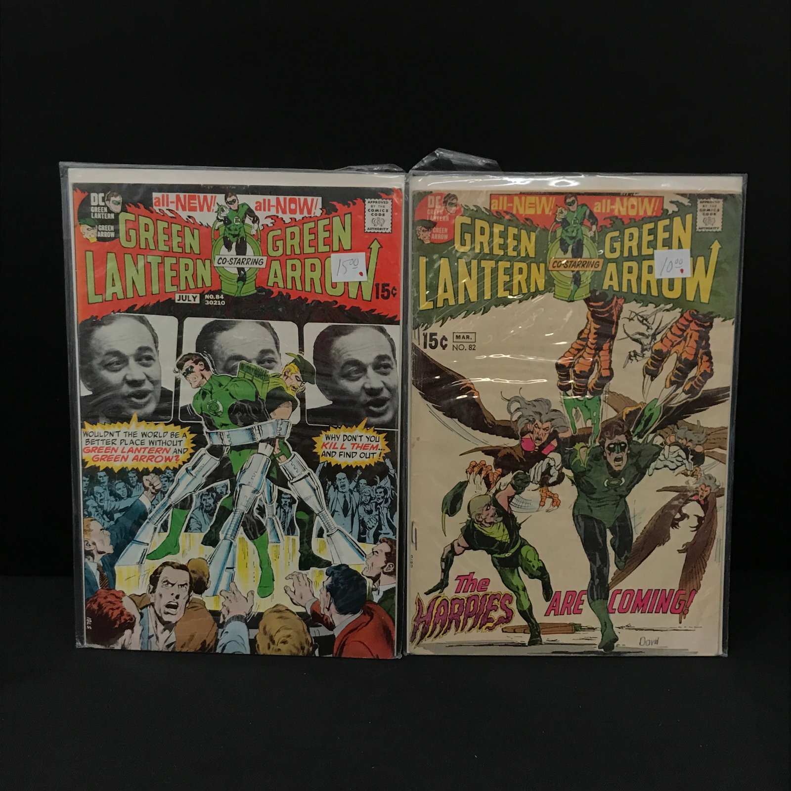 LOT OF 2 GREEN LANTERN CO STARRING GREEN ARROW COMICS - DC COMICS: Prices are in Canadian dollars