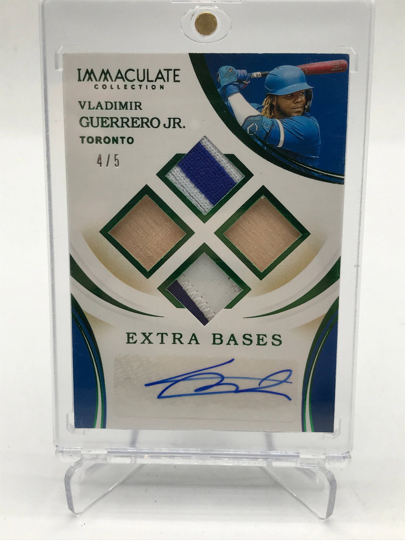 2020 PANINI IMMACULATE COLLECTION BASEBALL VLADIMIR GUERRERO JR SIGNED QUAD PATCH ROOKIE CARD 4/5: Prices are in Canadian dollars