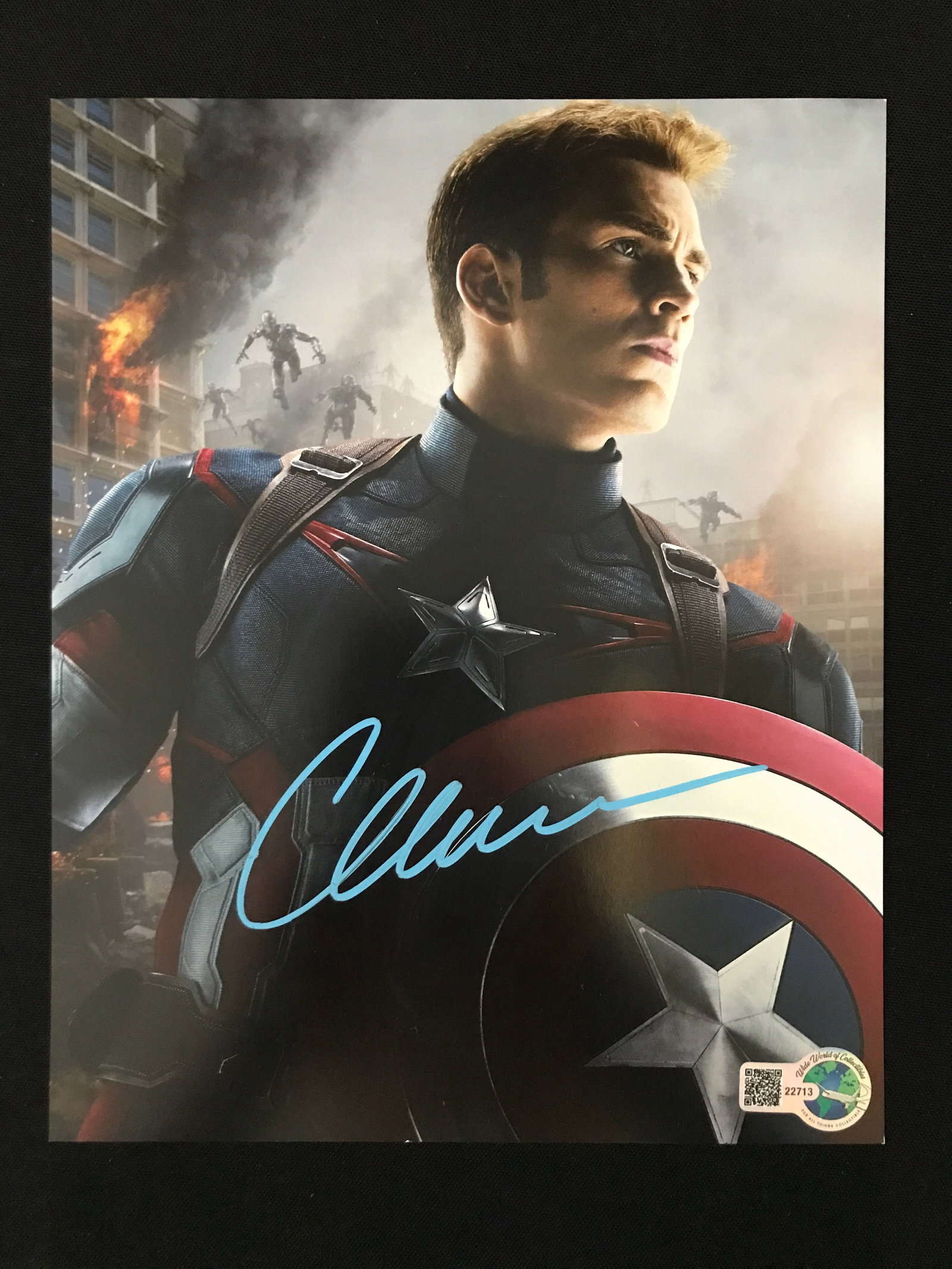 CHRIS EVANS SIGNED CAPTAIN AMERICA 8X10 - WWOC COA: Prices are in Canadian dollars