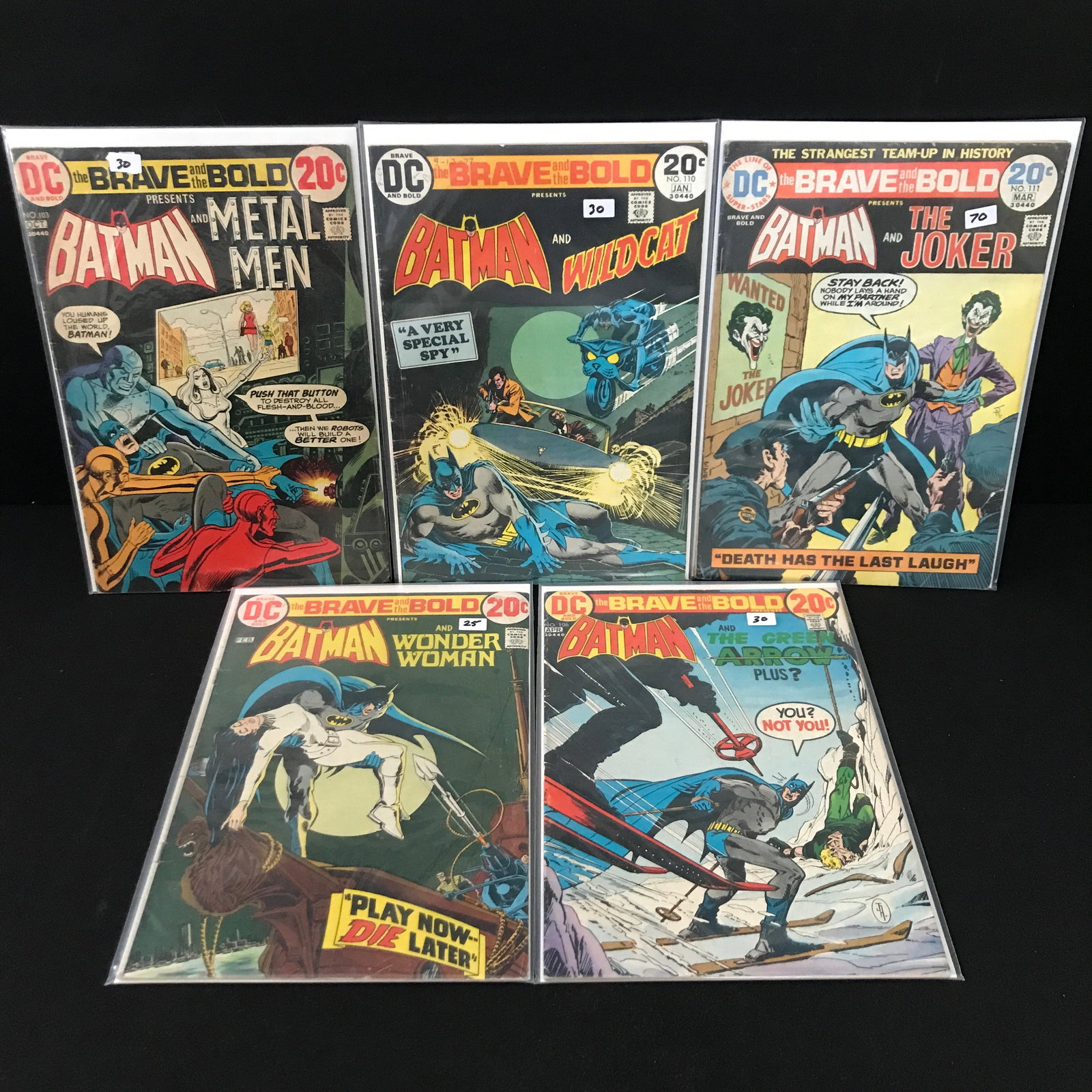 LOT OF 5 BRAVE AND THE BOLD COMICS - DC COMICS: Prices are in Canadian dollars