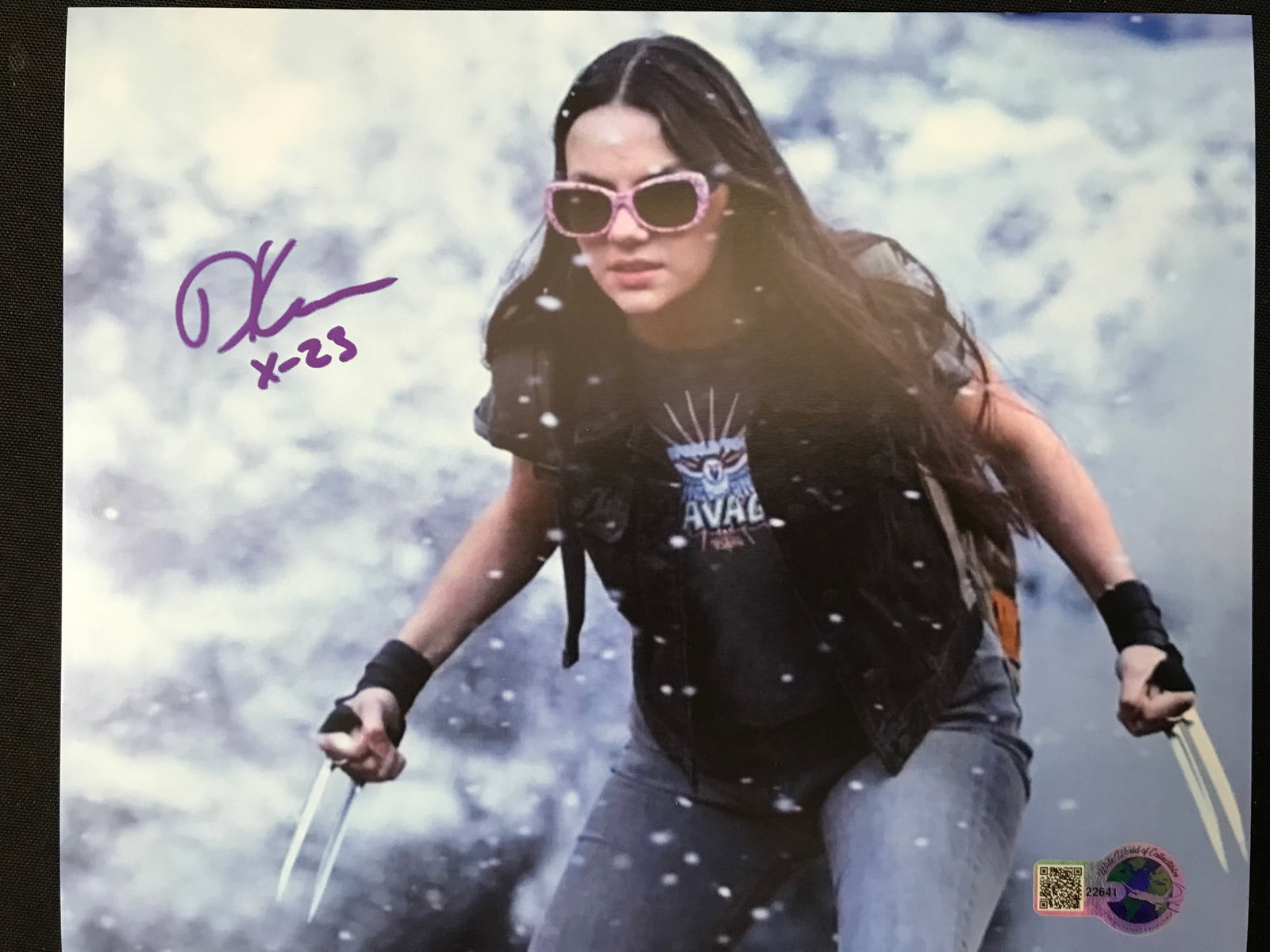 DAFNE KEEN SIGNED WOLVERINE X-23 8X10 - WWOC COA: Prices are in Canadian dollars