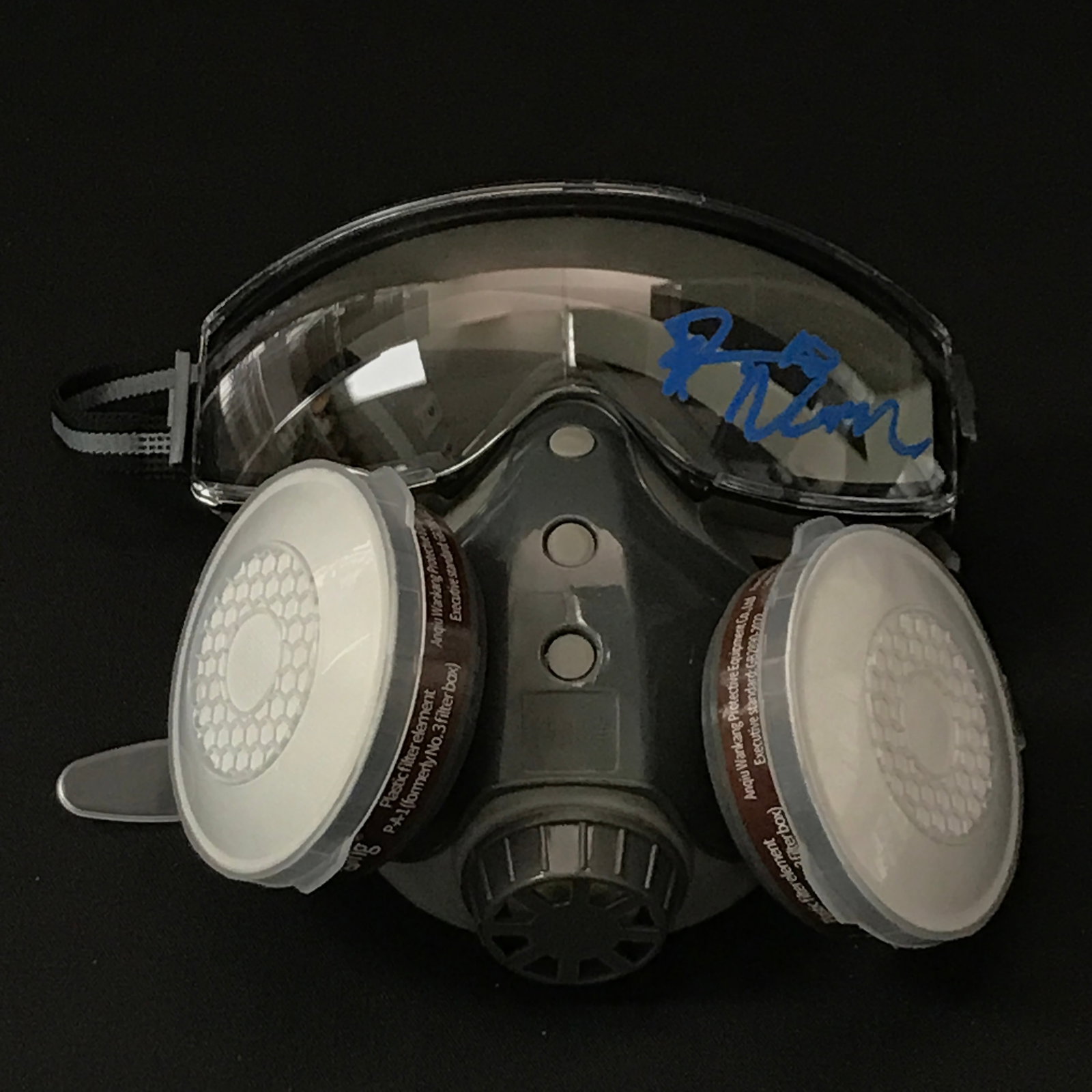 DEAN MORRIS SIGNED GAS MASK - WWOC COA: Prices are in Canadian dollars