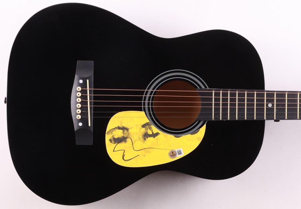 ED SHEERAN SIGNED ACOUSTIC GUITAR - BECKETT COA: Prices are in Canadian dollars