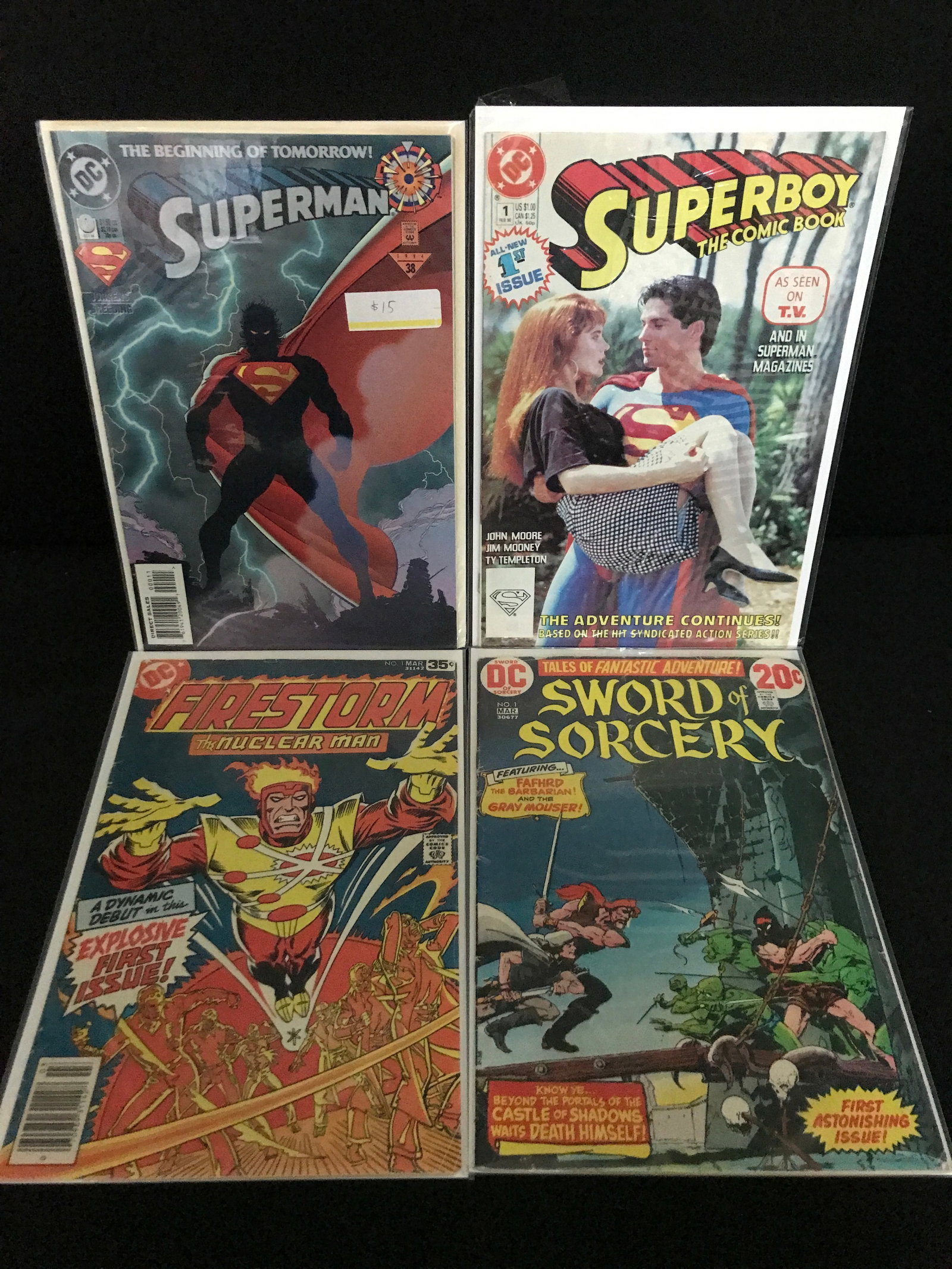 LOT OF 4 MIXED TITLE DC COMICS - INCLUDING 3 X #1'S (1 of 1)