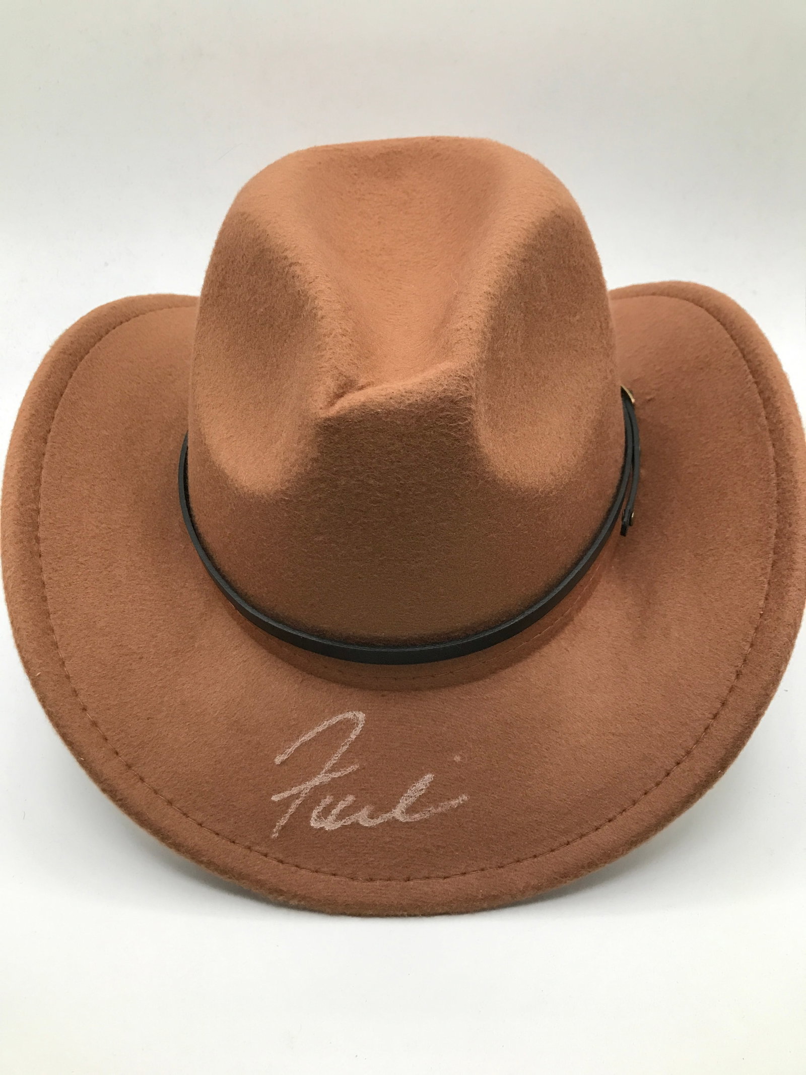 FAITH HILL SIGNED COWBOY HAT - KB COA: Prices are in Canadian dollars