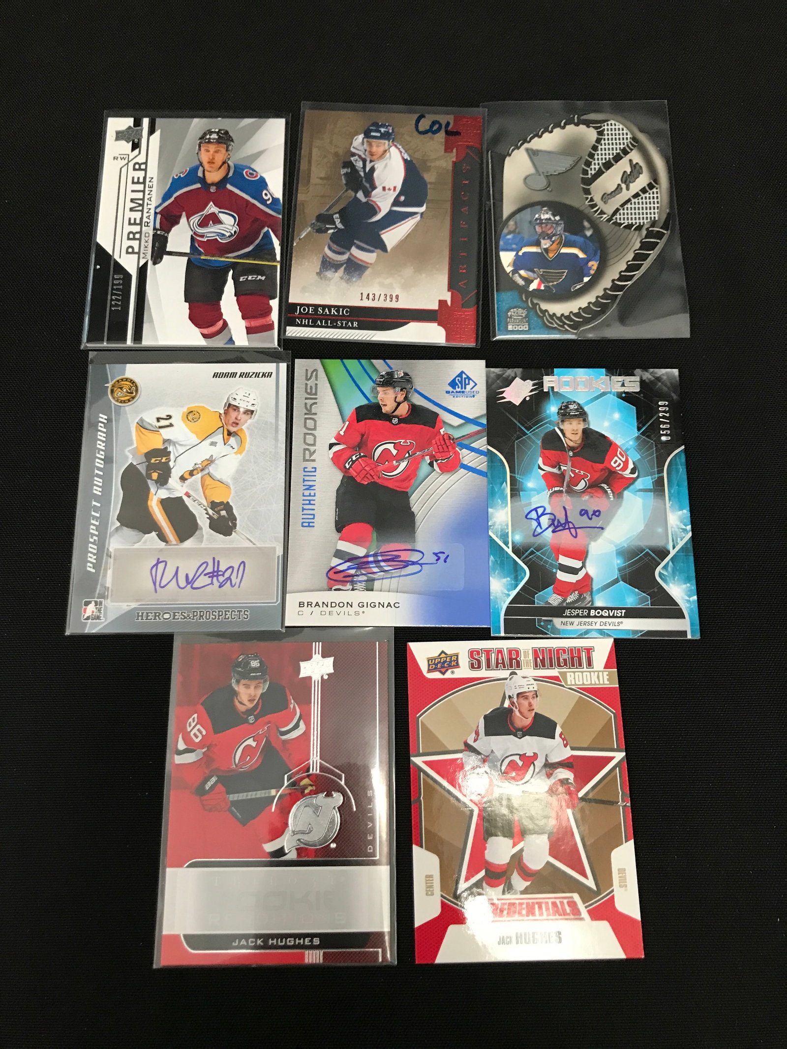 LOT OF 8 HOCKEY TRADING CARDS - INCLUDING SEVERAL SIGNED: Prices are in Canadian dollars
