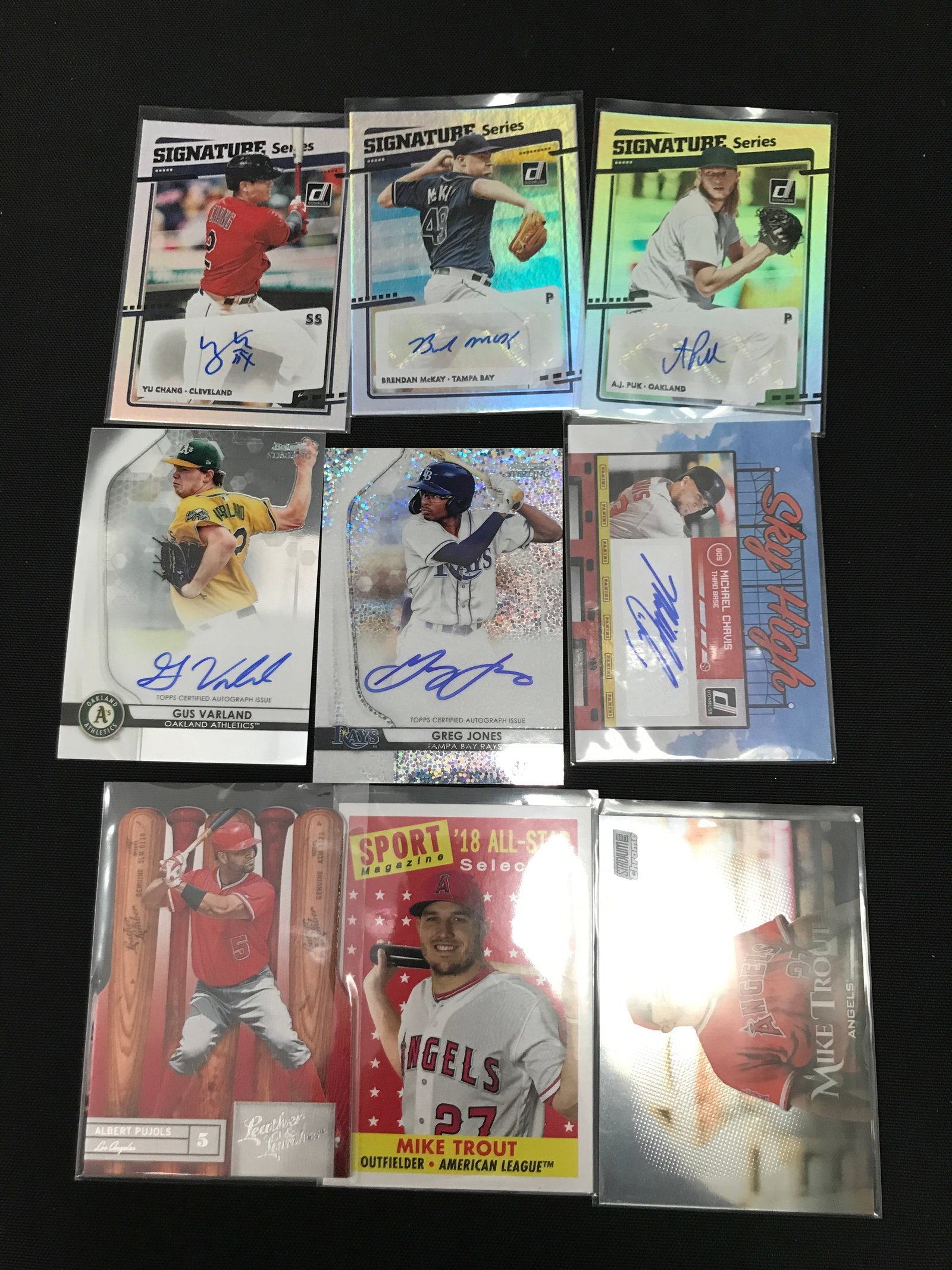 LOT OF 9 BASEBALL TRADING CARDS - INCLUDING 6 SIGNED: Prices are in Canadian dollars
