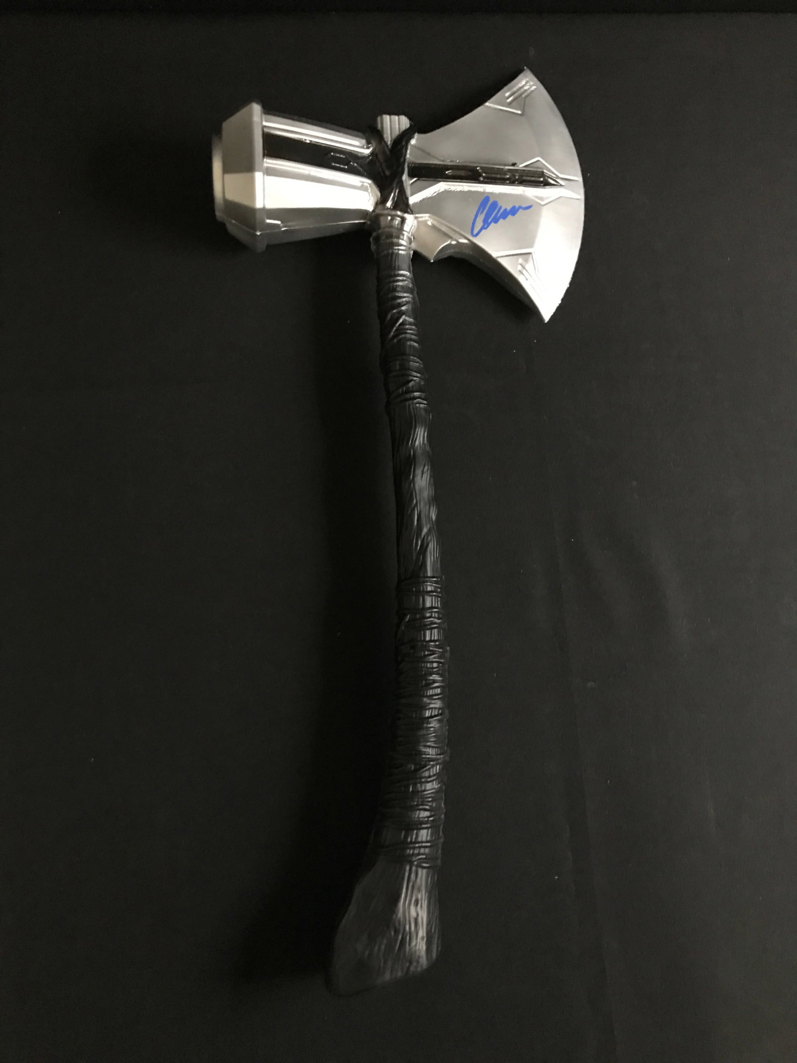 CHRIS EVANS SIGNED AVENGERS END GAME AXE - WWOC COA: Prices are in Canadian dollars