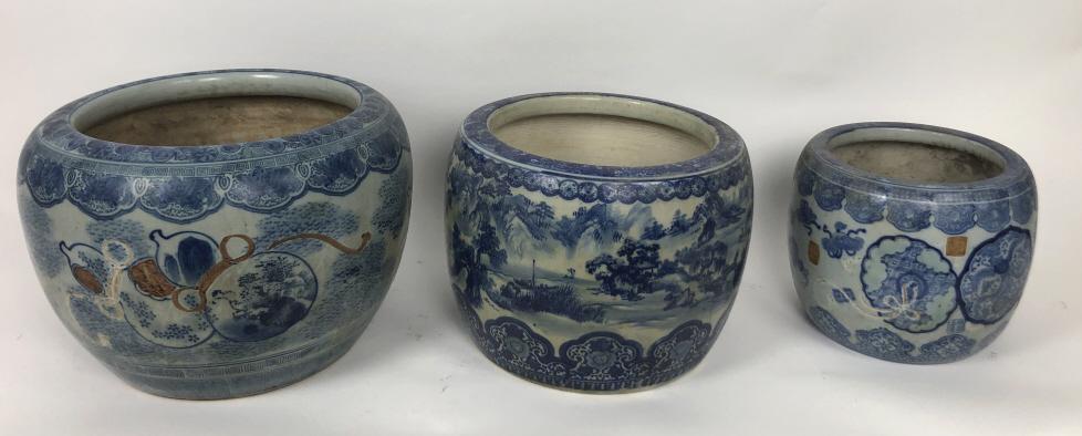 Group of 3 Asian style porcelain planters (1 of 14)