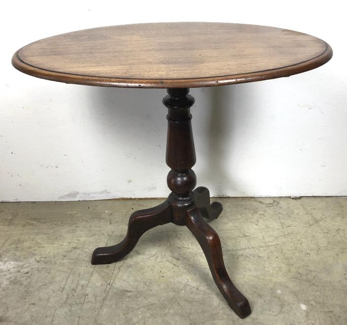 Mahogany tilt top side table (1 of 4)