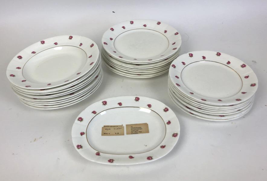 Gustavsberg Porcelain partial dinner service (1 of 6)