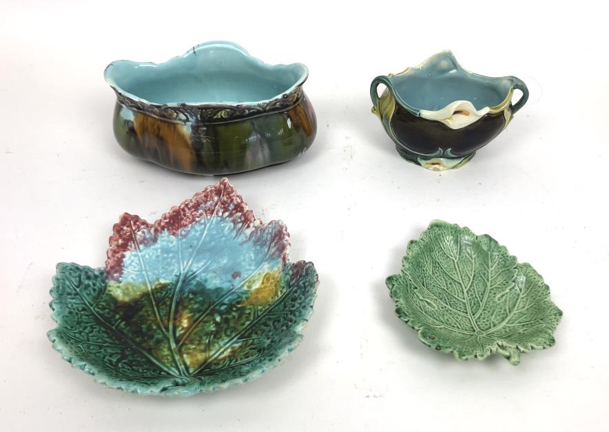 Group of 4 Majolica style articles (1 of 10)
