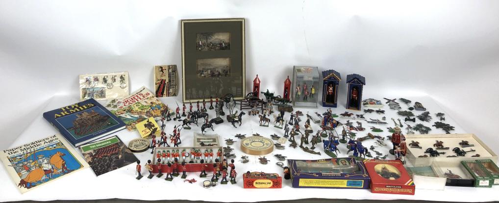 Miscellaneous group of toy soldiers (1 of 7)
