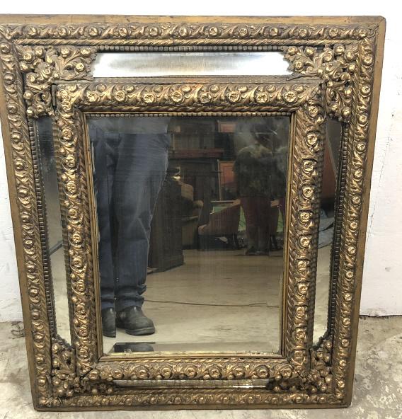 Baroque style cushion mirror (1 of 5)