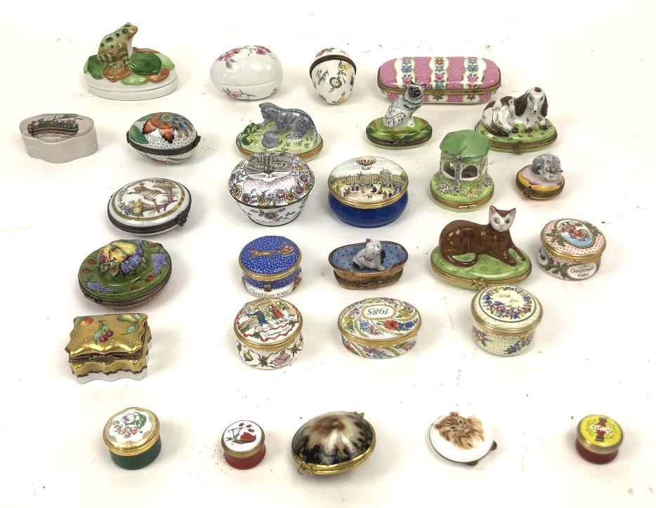 Group of pill boxes: Approximately 25 Condition, chipped ear on cat, one has cracked enamel, one chipped enamel