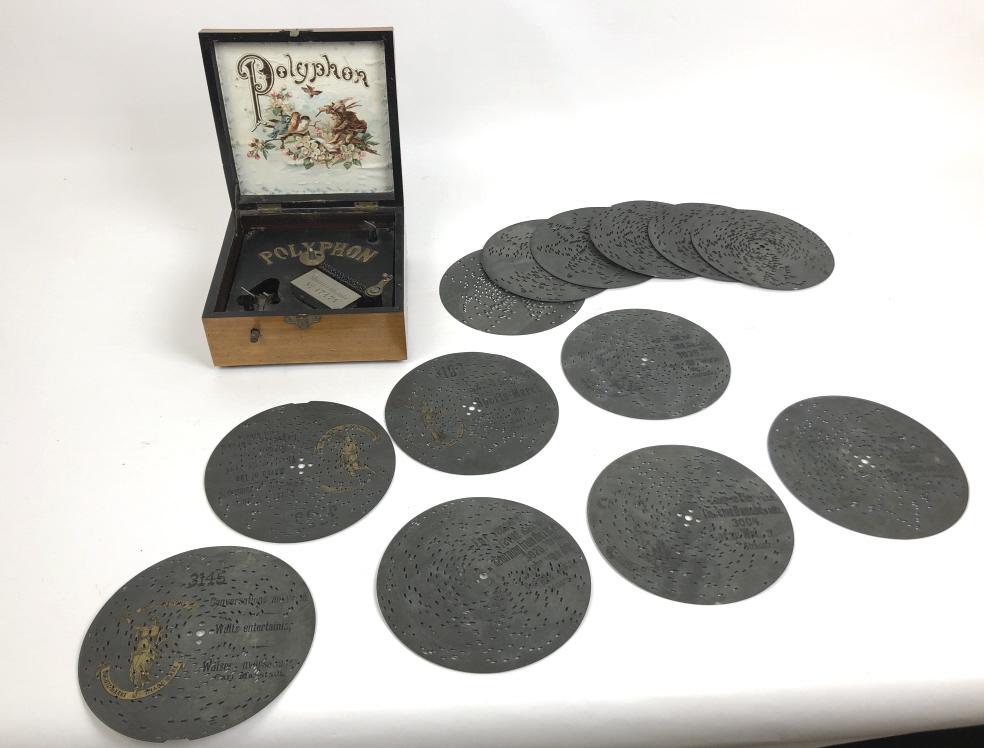 Polyphon metal comb music box (1 of 4)