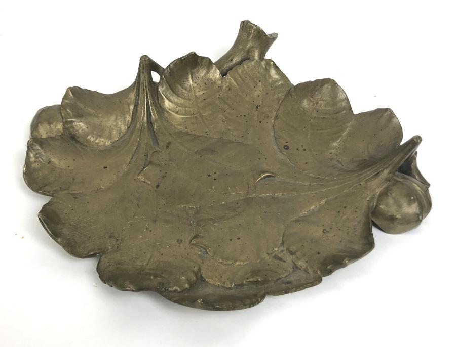 Albert Marionet bronze leaf form dish (1 of 5)