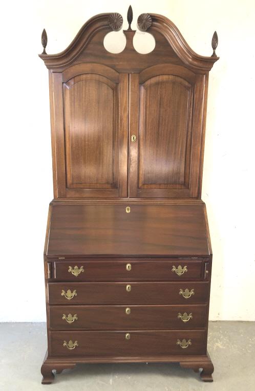 Georgian  style mahogany stand front bookcase (1 of 5)