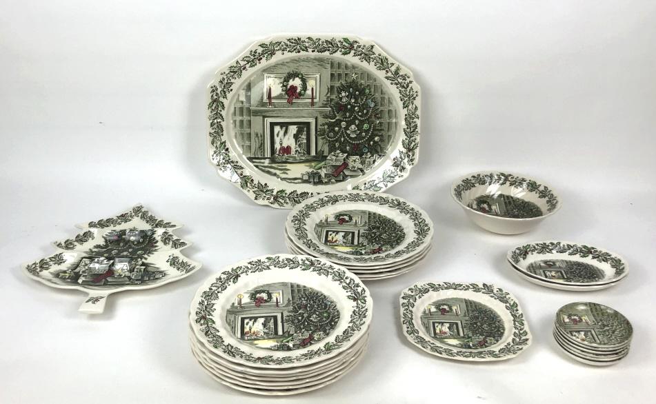 A Johnson Bros. Partial Porcelain Dinner Service. Merry (1 of 6)